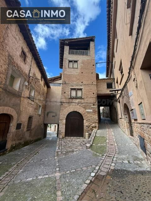 Exclusiva Casa Señorial de 380 m2 con Garaje Triple y Terraz - foto 3
