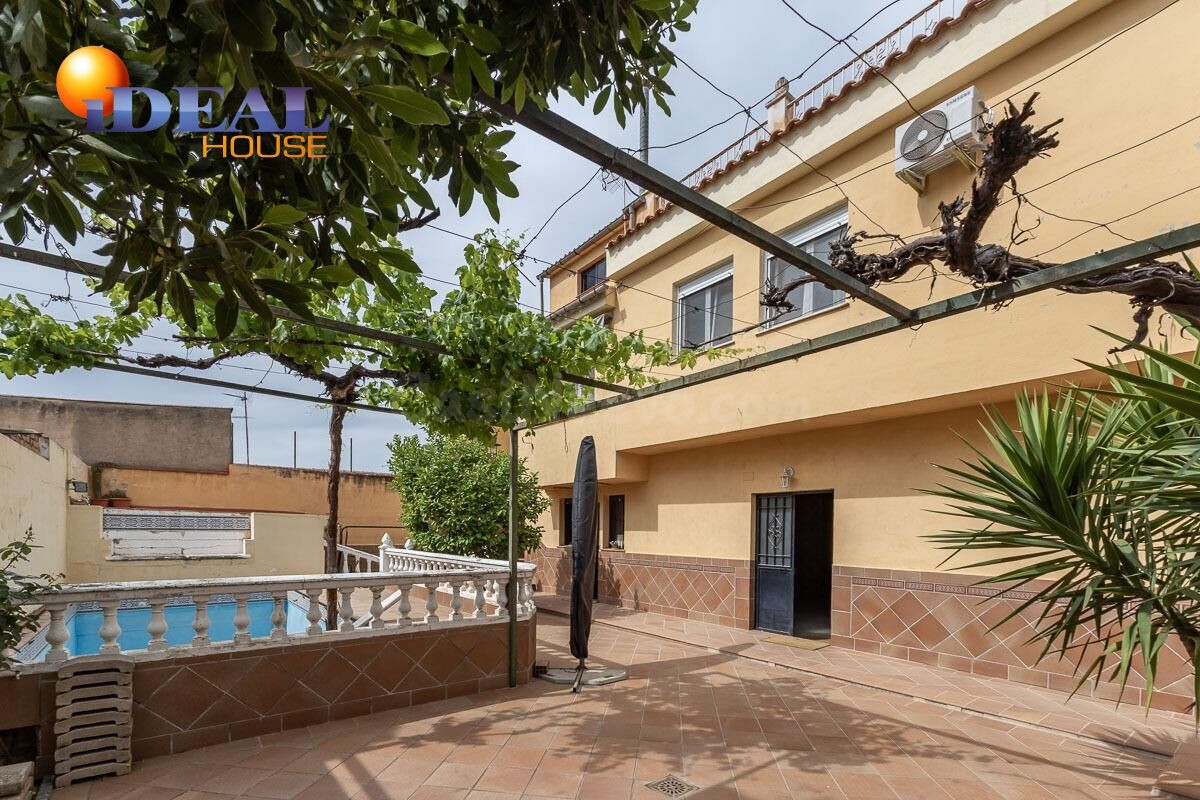 CHALET ADOSADO EN OGIJARES ( GRANADA)