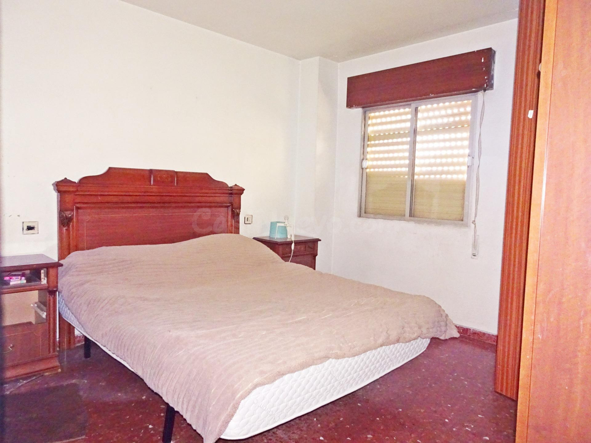 Gran piso de 4 dormitorios y terraza junto a Vialia  y estac - foto 5