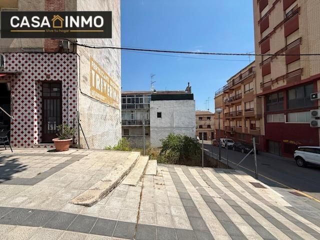 Oportunidad de Inversión en Terreno Urbano Residencial en Ba - foto 2