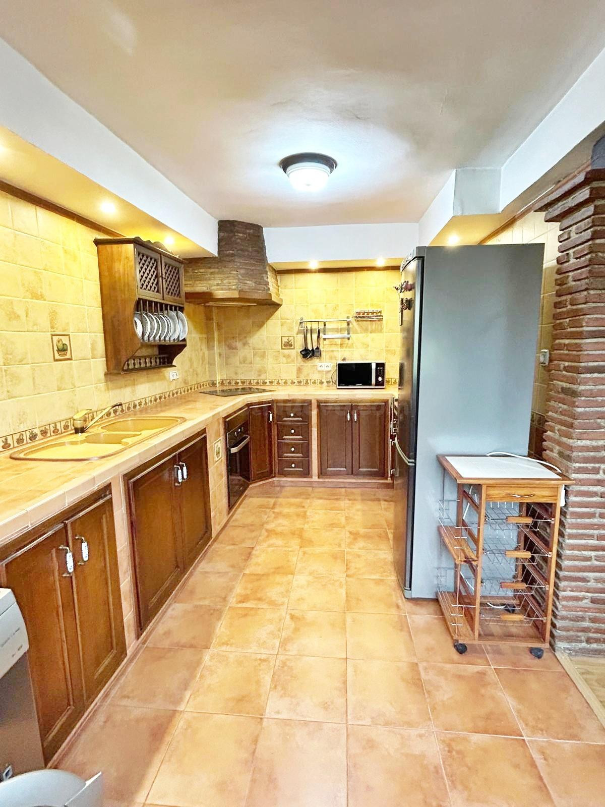 Piso reformado en Miraflores de los Ángeles – luz, confort y - foto 5