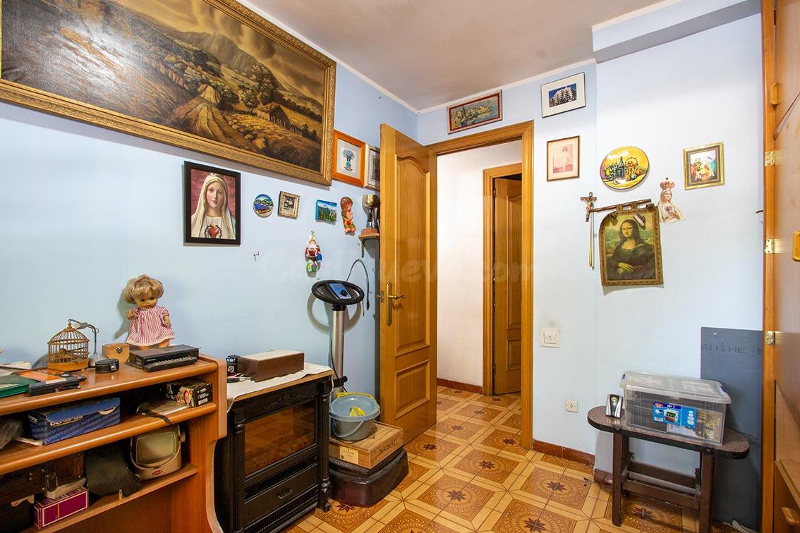 FANTASTICO PISO 110 METROS, AL LADO DEL AYUNTAMIENTO DE BARB - foto 5