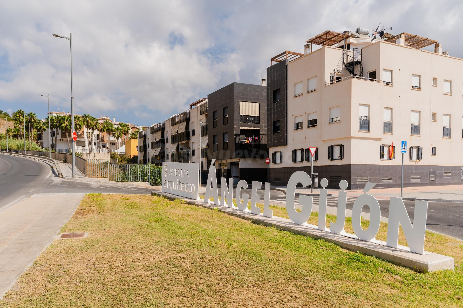 ✨Tu nuevo hogar en Ronda de Poniente con garaje y trastero