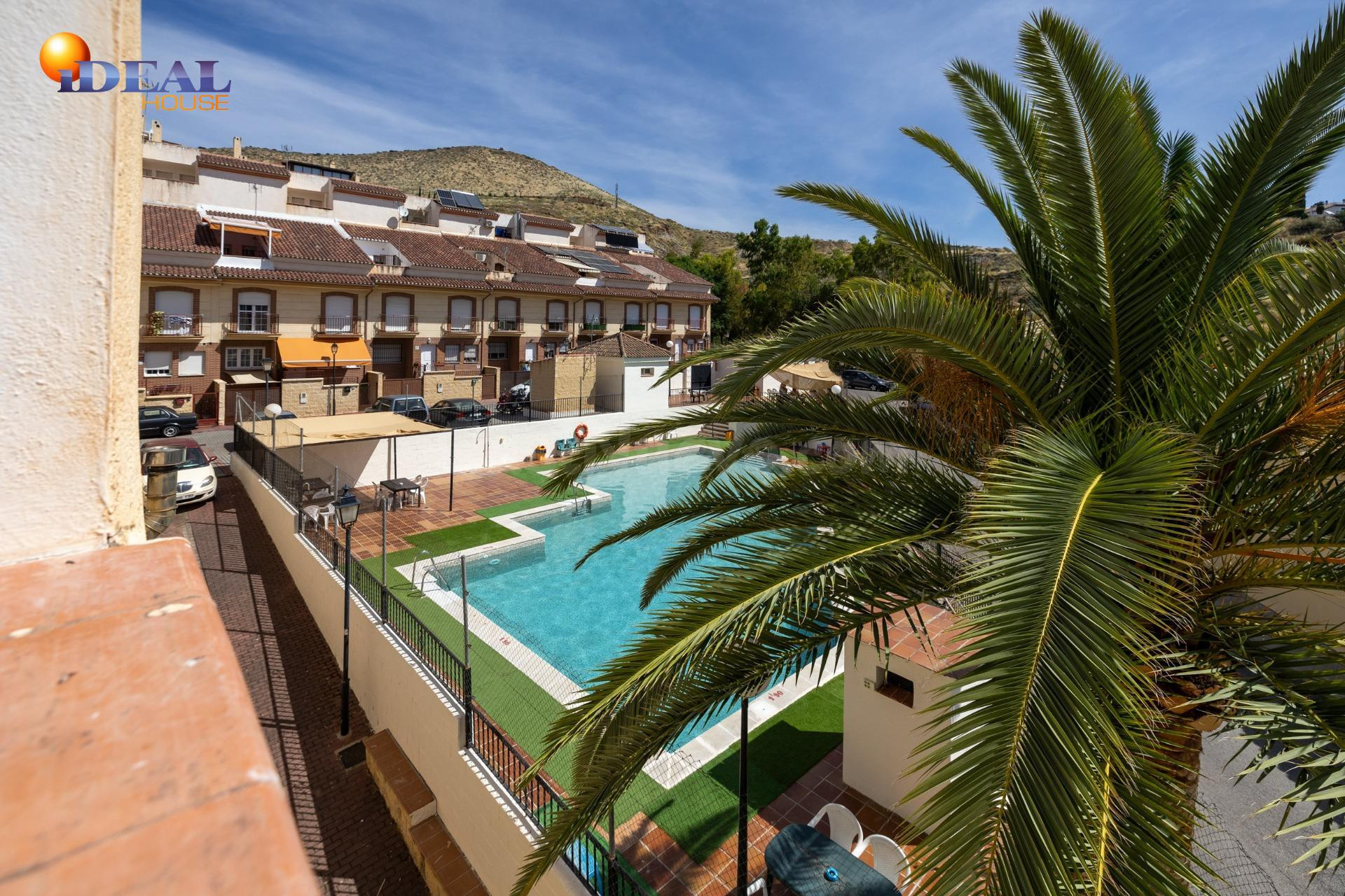 BONITA PAREADA CON PISCINA COMUNITARIA