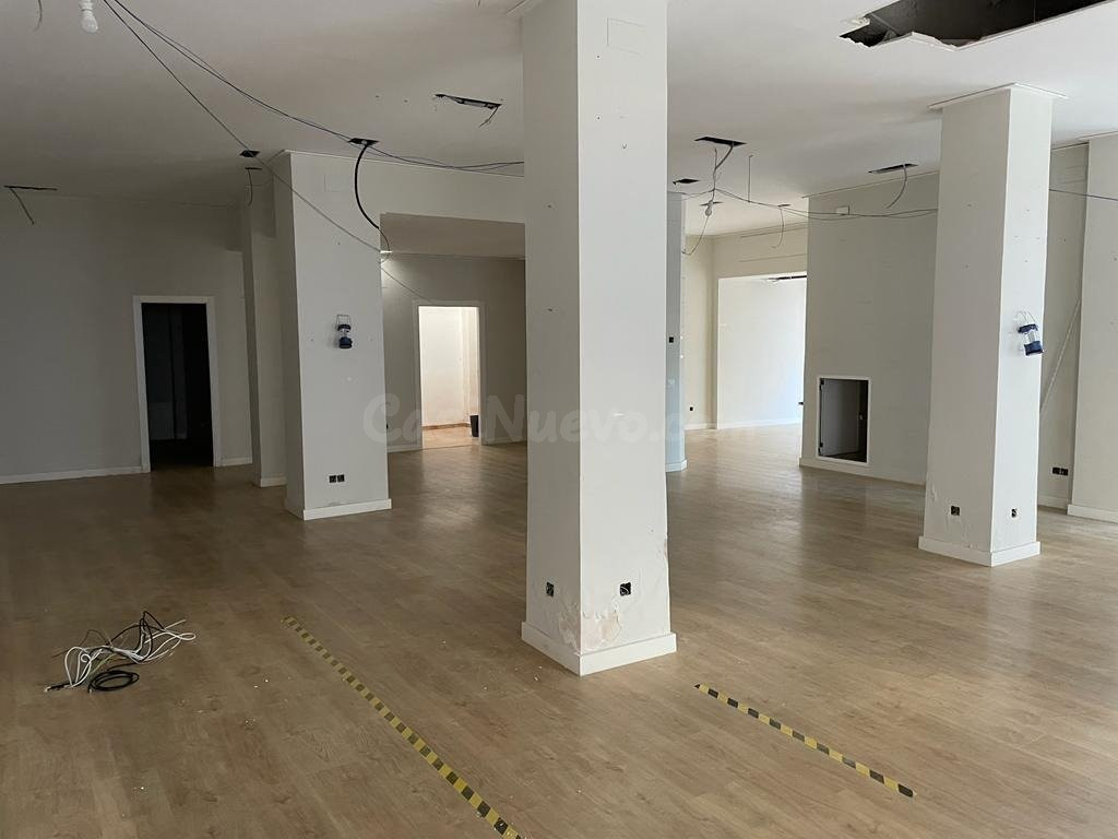 CENTRO GANDIA - LOCAL COMERCIAL - SE ALQUILA - foto 4
