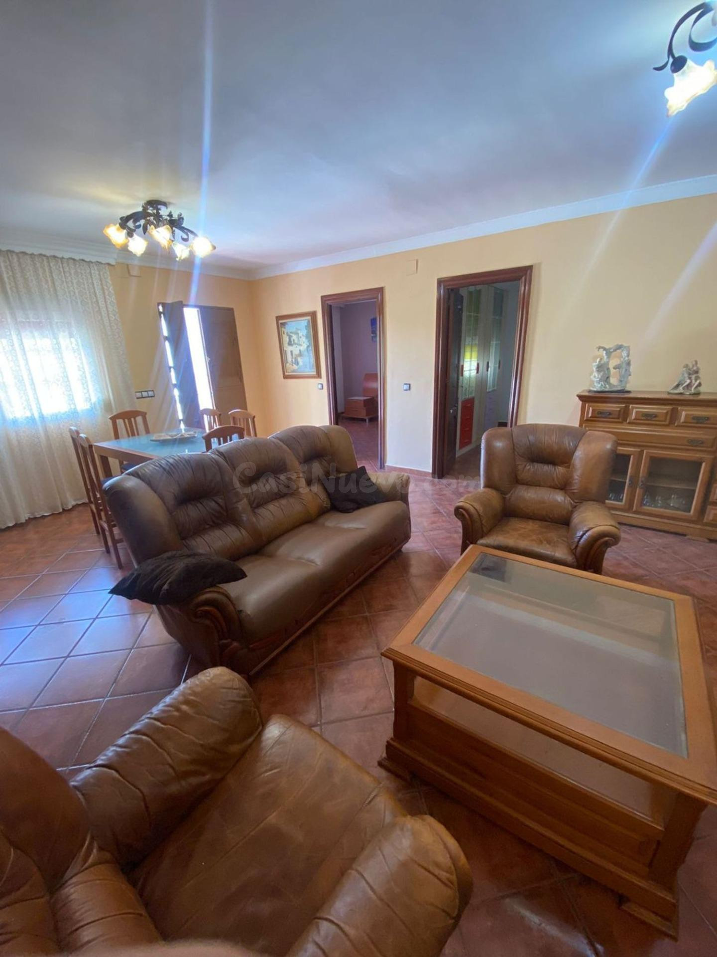 Estupenda casa de una sola planta con 1814 metros de parcela