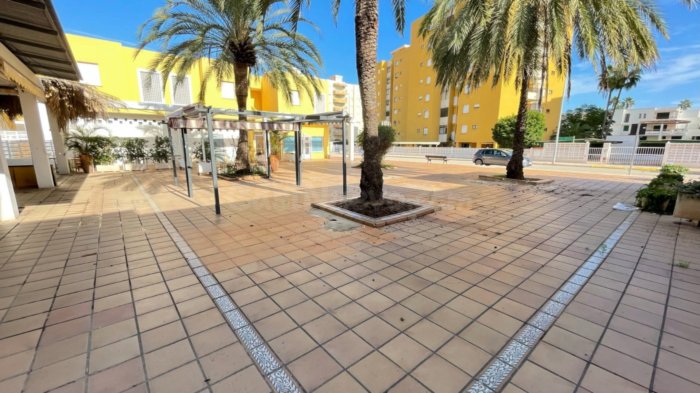 PLAYA XERACO (VALENCIA) - LOCAL COMERCIAL - SE VENDE - foto 2
