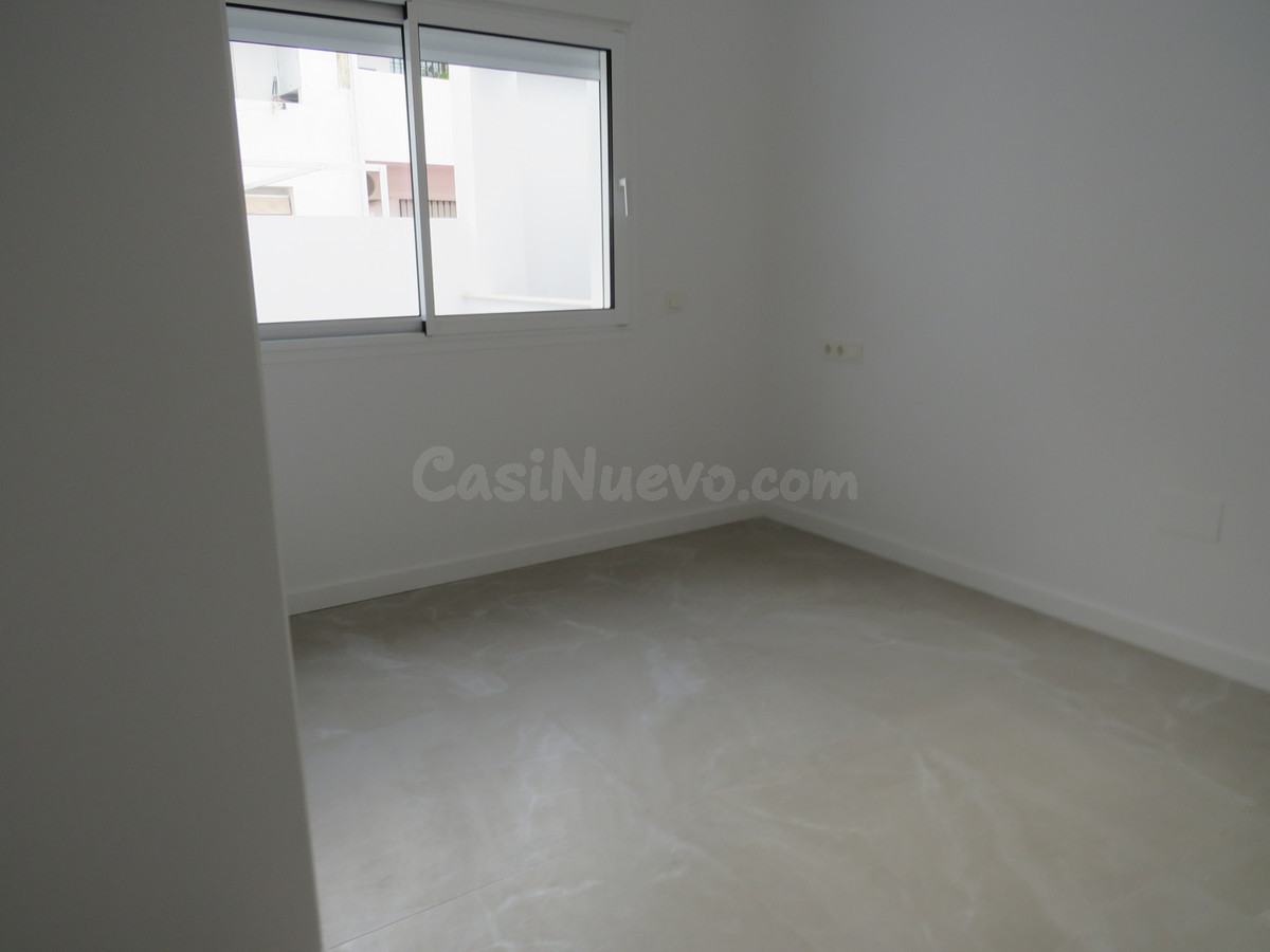 Planta baja 2 habitaciones 74m² en venta - Centro - foto 2