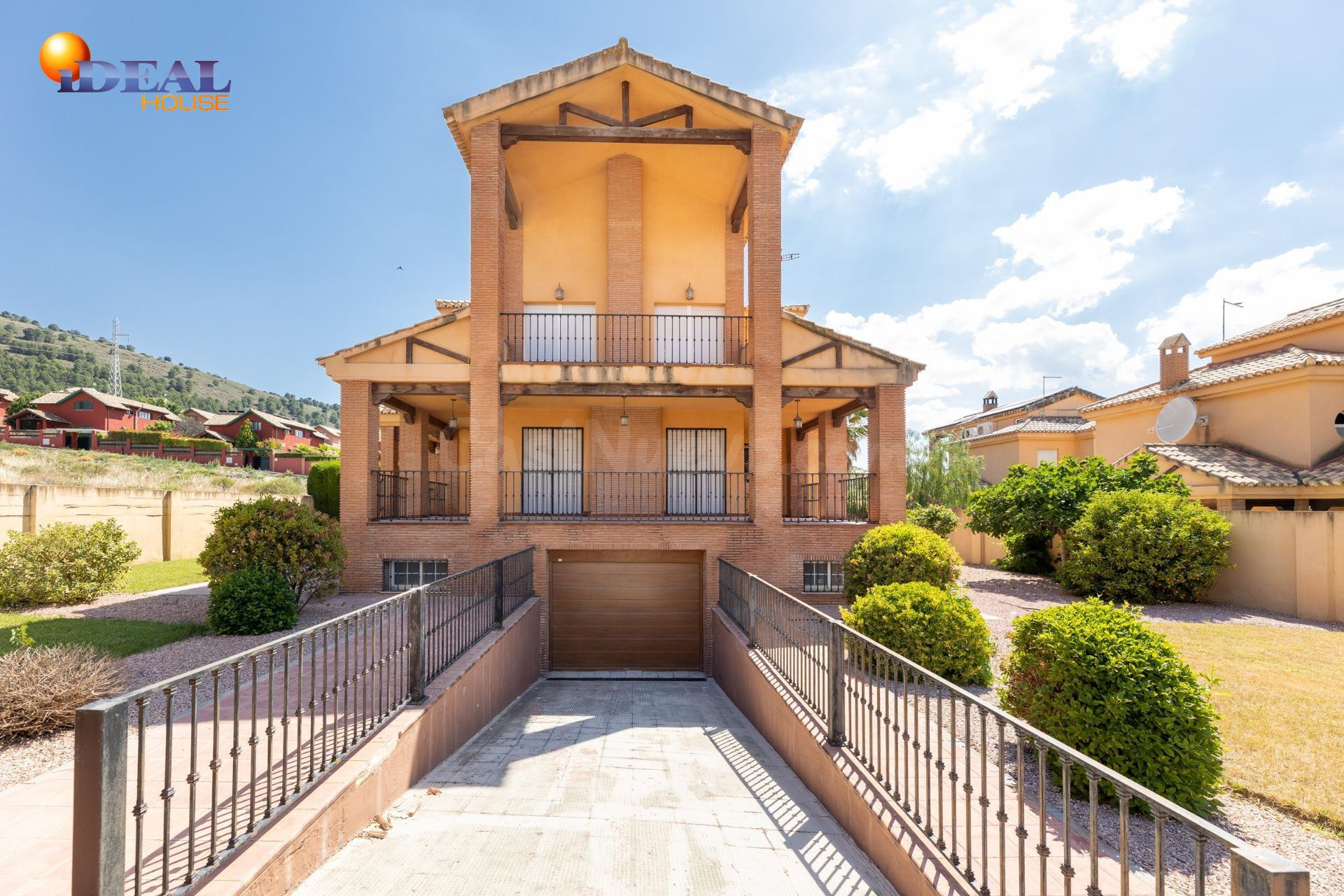 Maravillosa vivienda unifamiliar en Cañadas del Parque