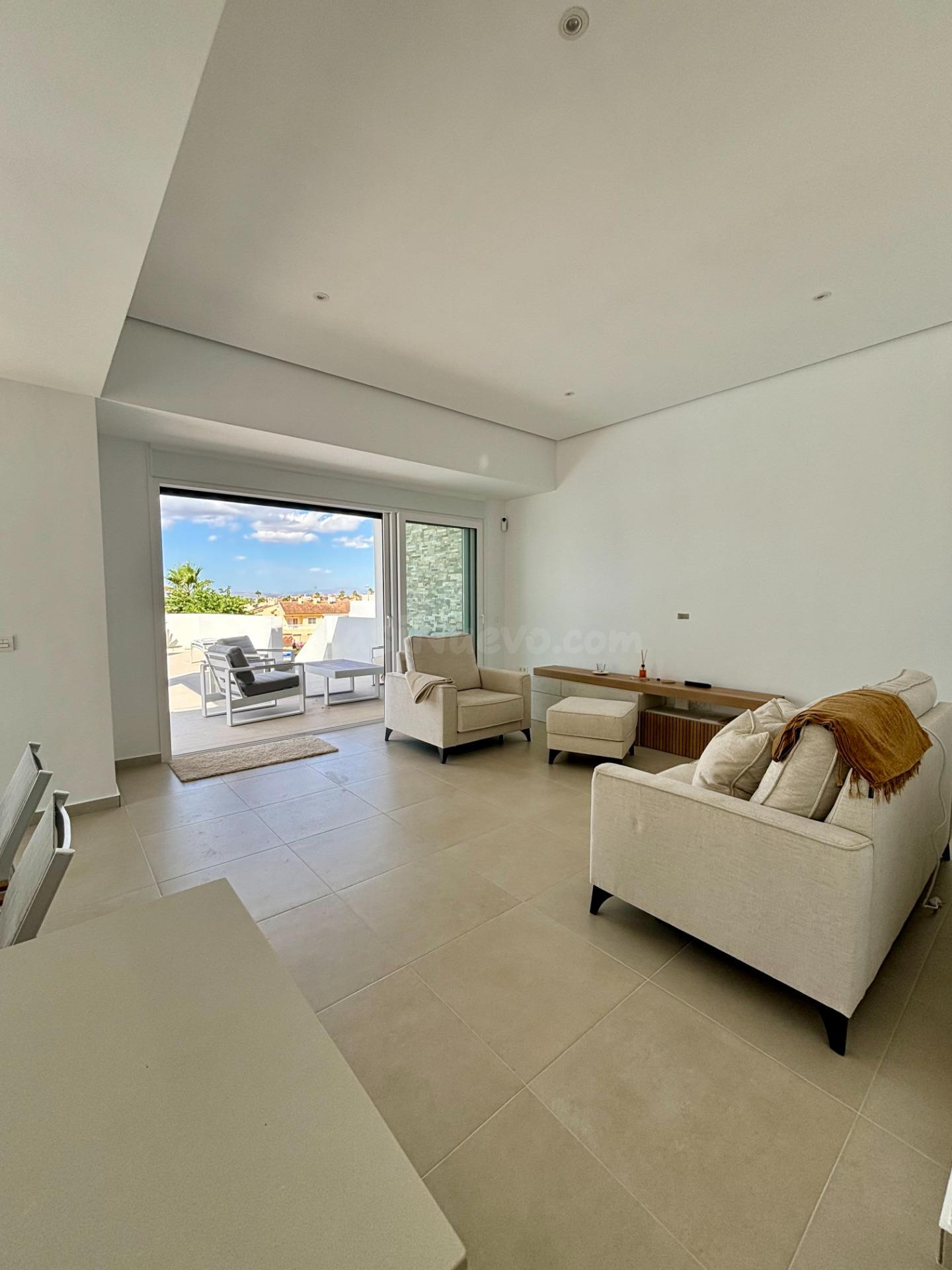 Villa de una planta con 3 dormitorios con piscina privada a  - foto 5