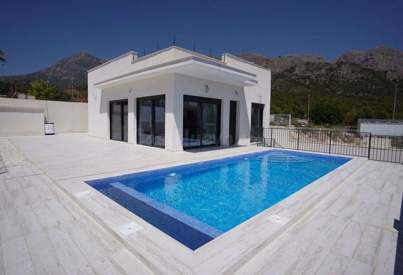 MAGNIFICA VILLA DE NUEVA CONSTRUCCIÓN EN UN nivel EN POLOP