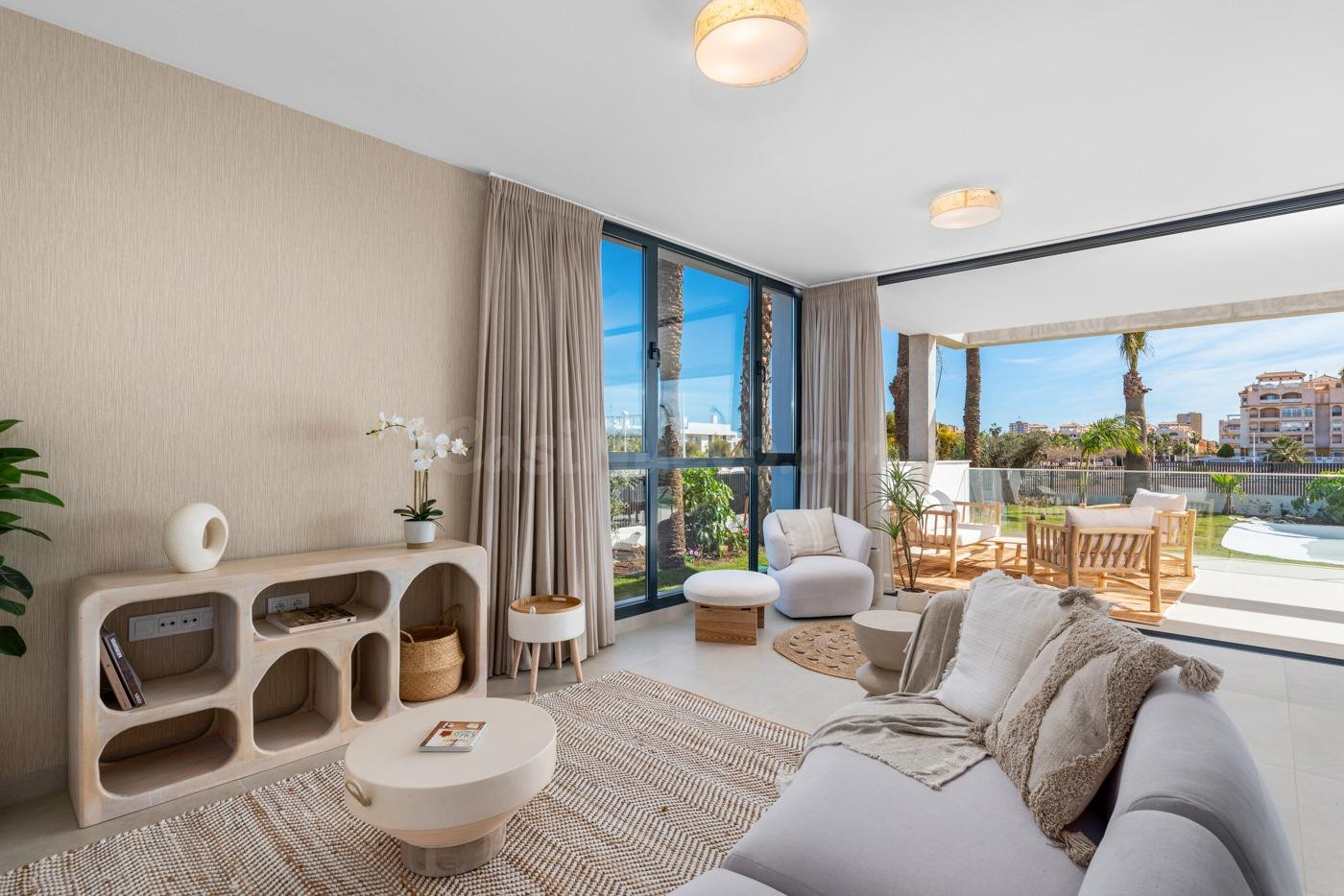 Ático de 2 dormitorios con solarium privado en Mar de Crista - foto 2