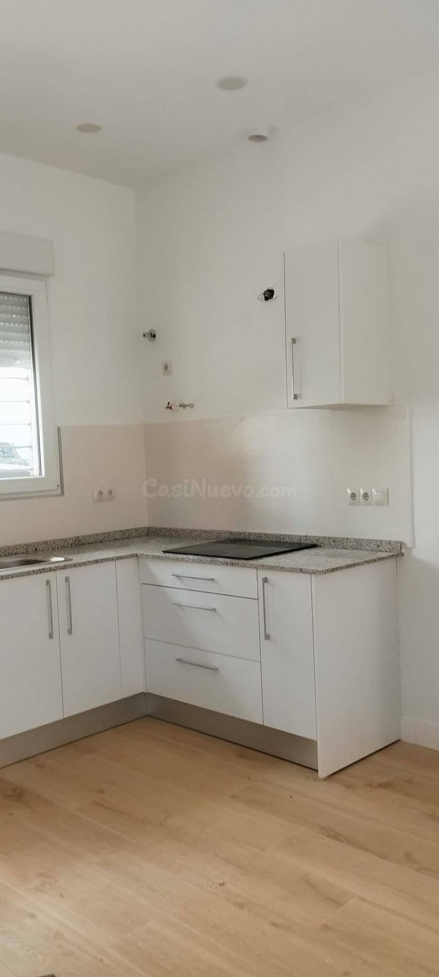 Estupendo estudio a estrenar. - foto 2