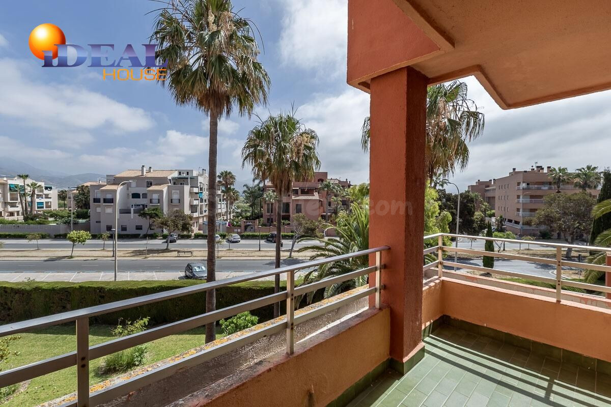 Piso en Jardines del Mar, Salobreña. - foto 4