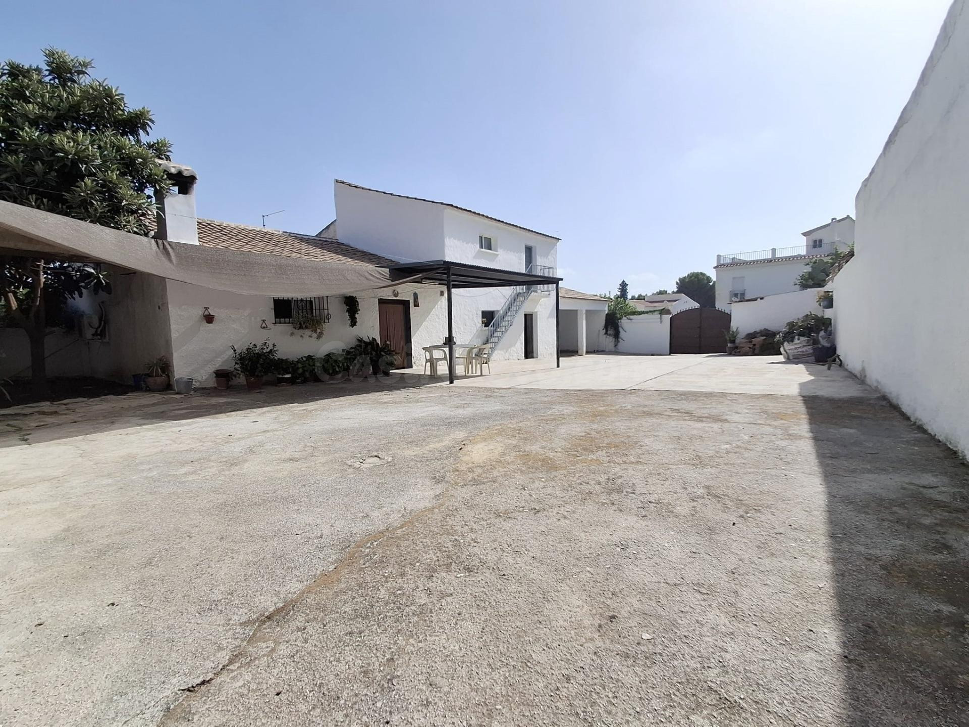 Casa independiente de 520m2 de parcela en Cerralba - foto 3