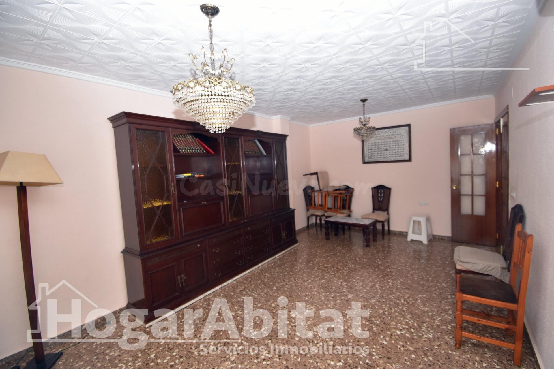 SEMIREFORMADO EXTERIOR DE CUATRO DORMITORIOS CON ASCENSOR, G - foto 3