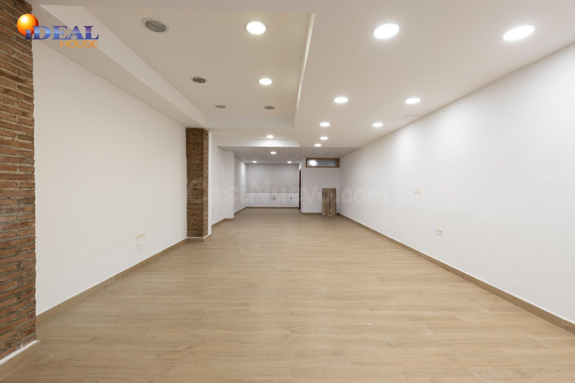 SE VENDE LOCAL TOTALMENTE REFORMADO EN PLENO CENTRO DE GRANA - foto 4