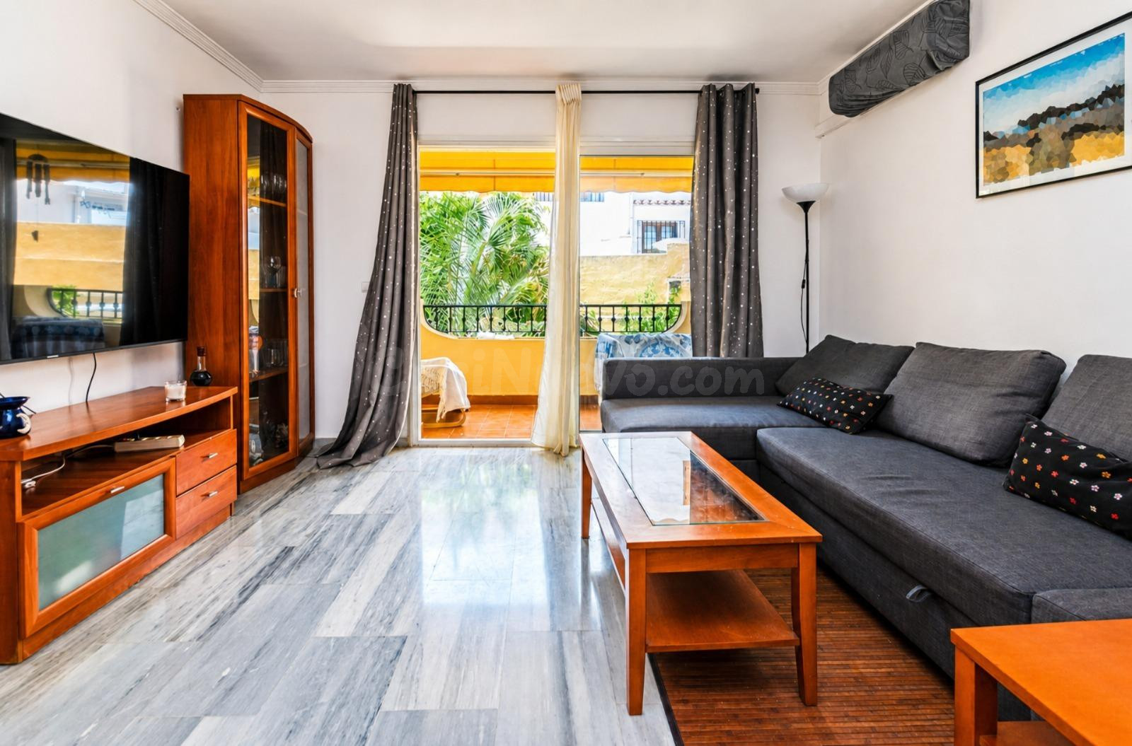 Excelente piso-dúplex con 2 dormitorios, baño y aseo. Plaza  - foto 3