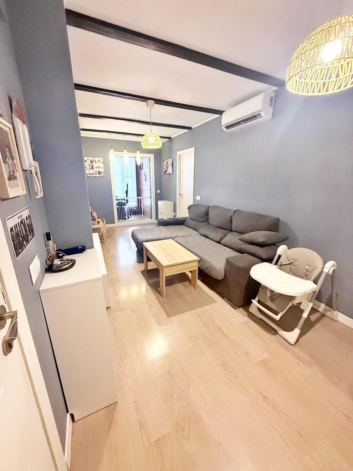 Vivienda seminueva con 2 dormitorios, 2 baños vestidor y ter