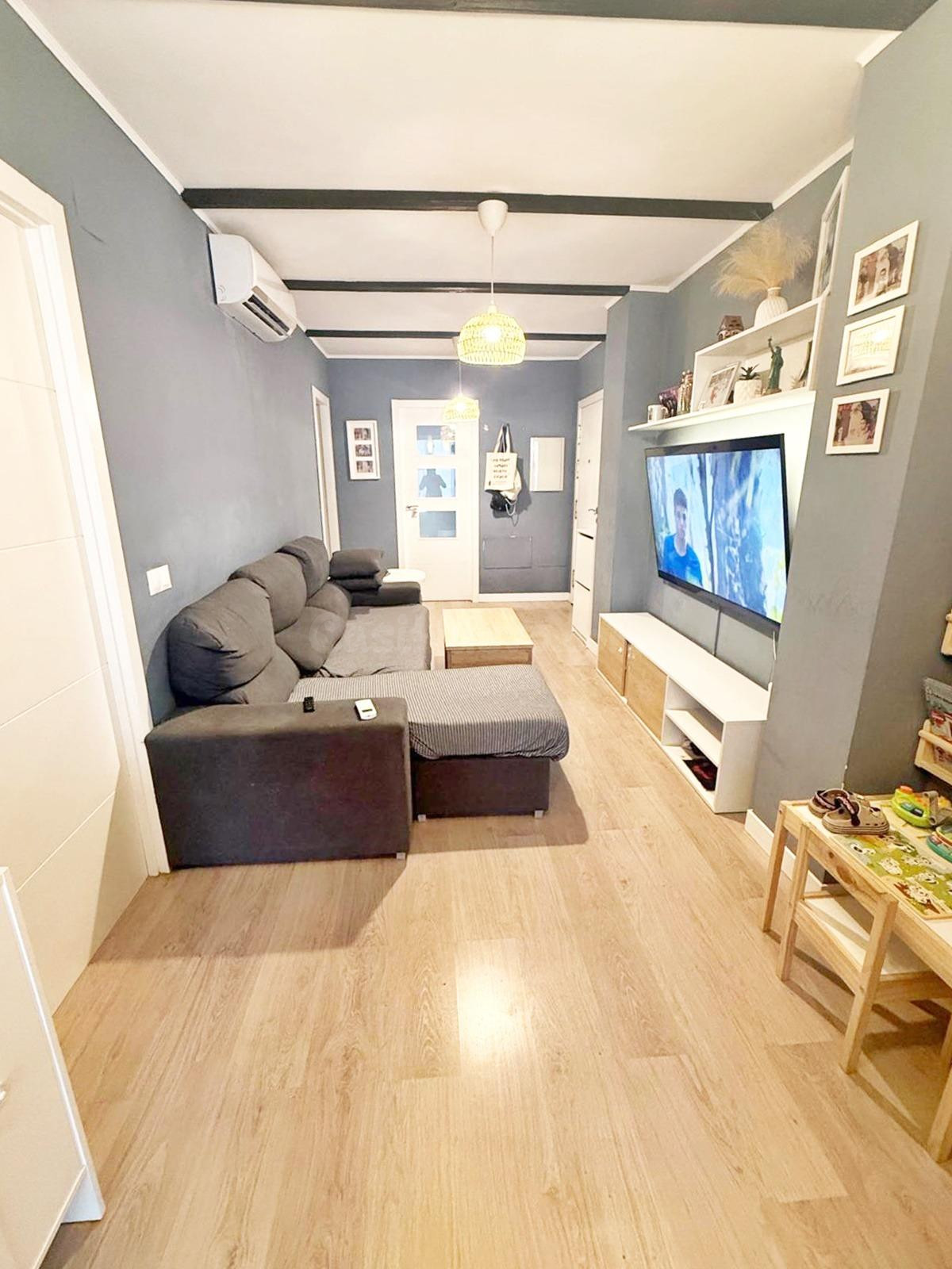 Vivienda seminueva con 2 dormitorios, 2 baños vestidor y ter - foto 2