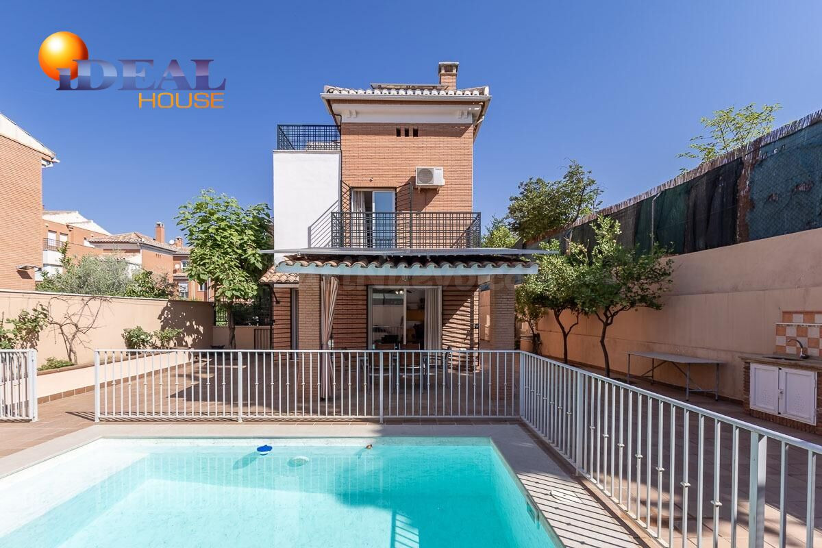 EXCLUSIVO CHALET INDIVIDUAL EN HUÉTOR VEGA