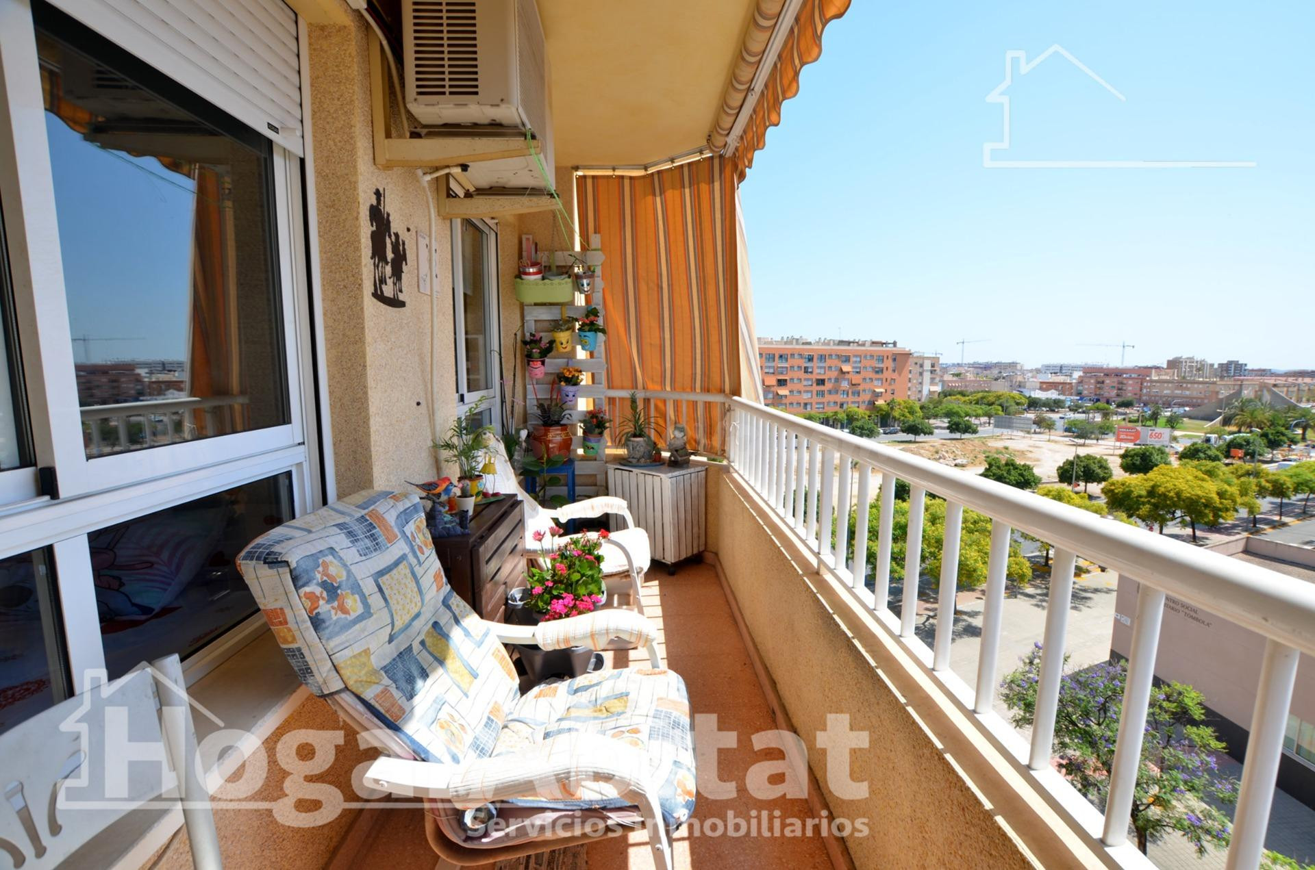 AMPLIO Y EXTERIOR CON PISCINA, GARAJE Y TRASTERO - foto 5