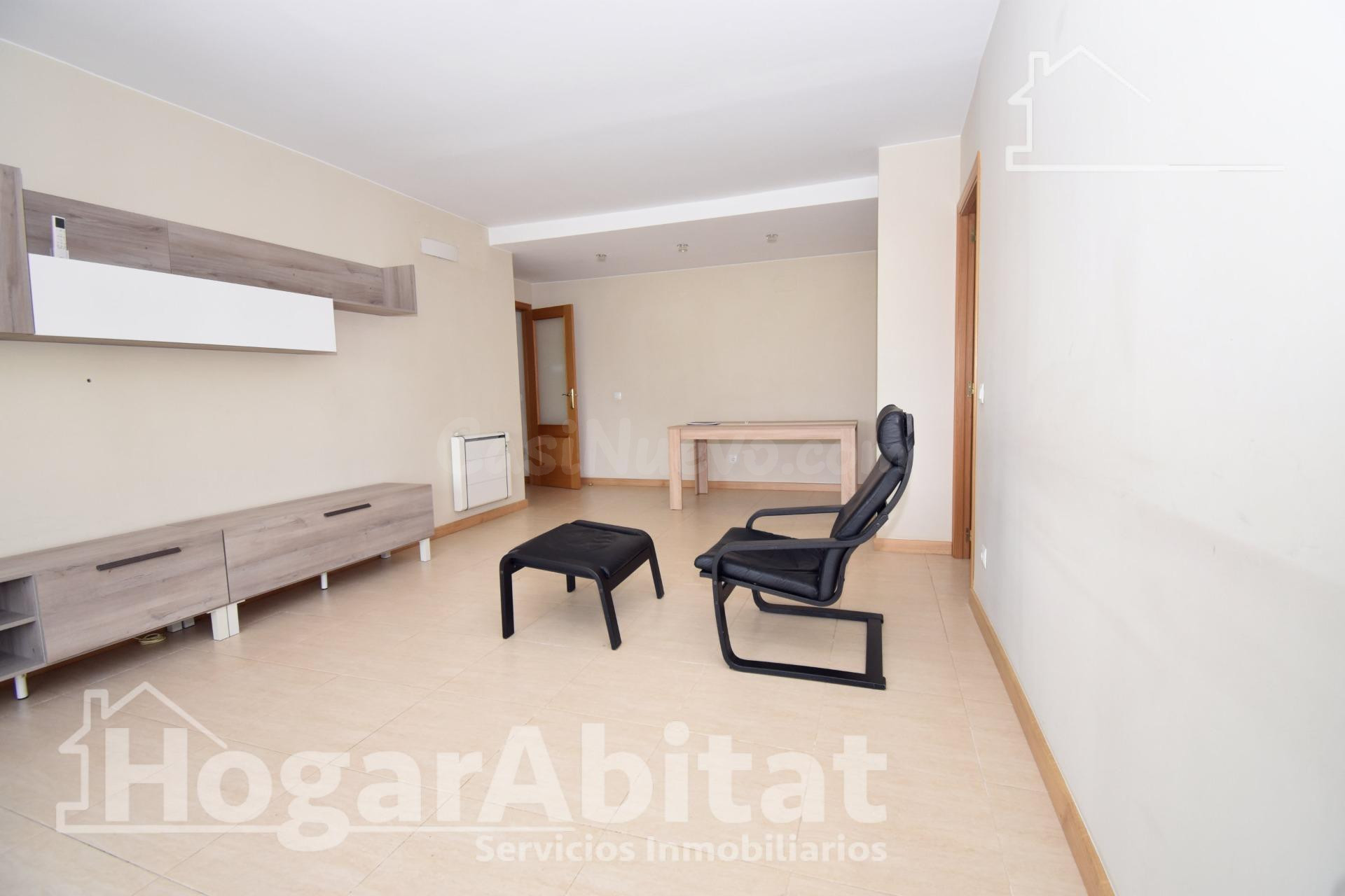 AMPLIO CON GARAJE, BALCÓN Y PISCINA - foto 4