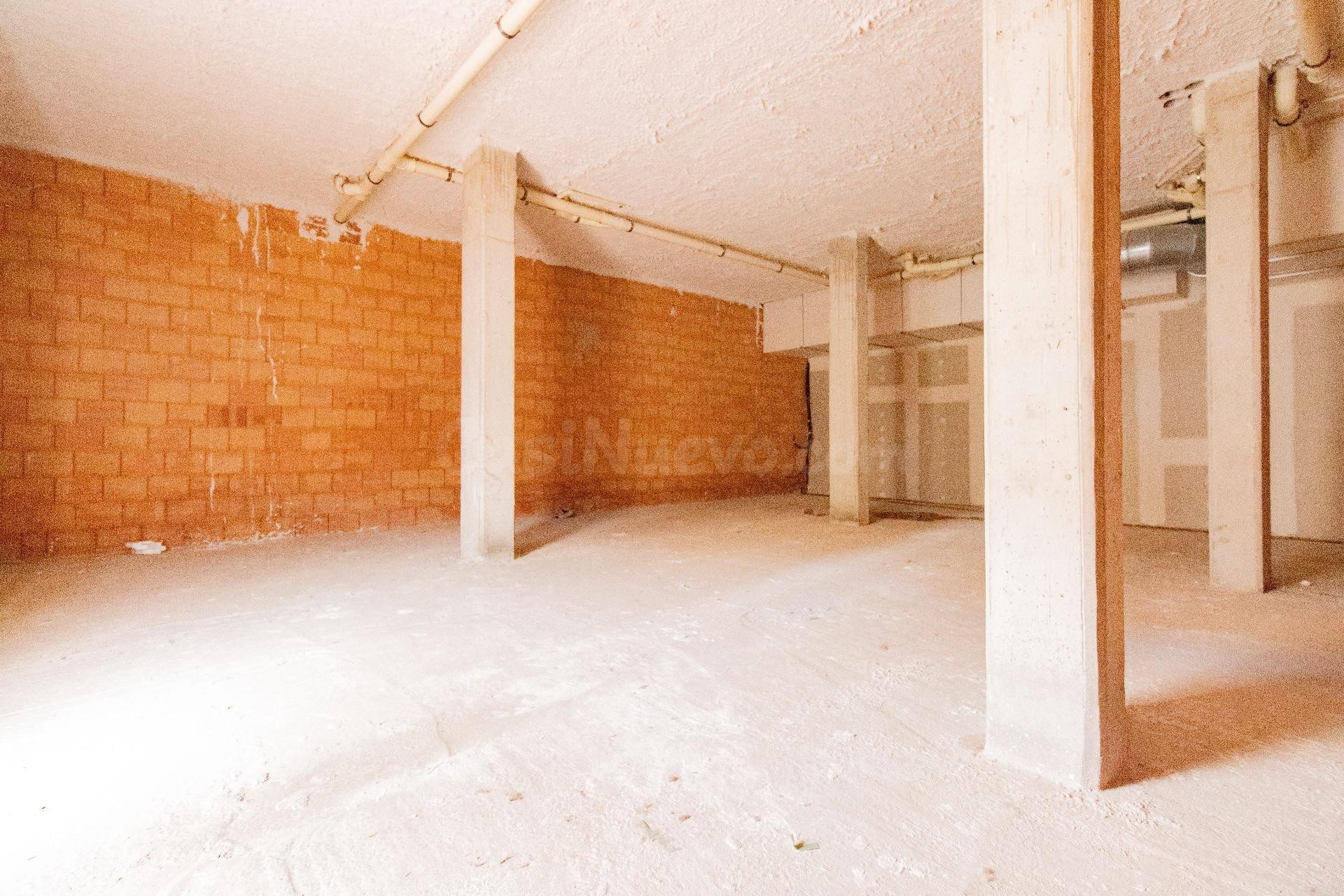 EN VENTA LOCAL COMERCIAL EN PUERTO DE SAGUNTO - foto 4