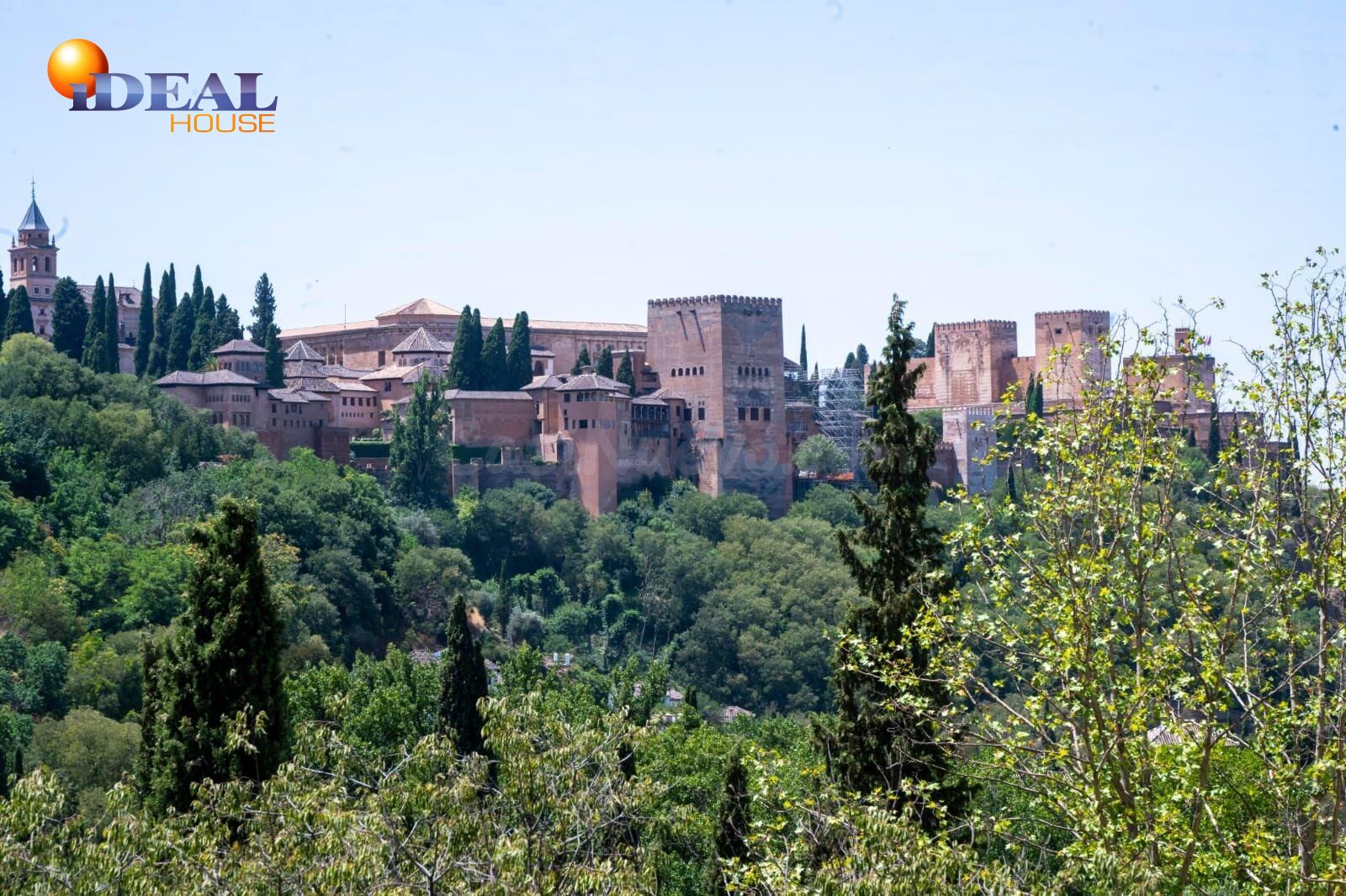 Propiedad única en Camino del Sacromonte con vistas a la Alh