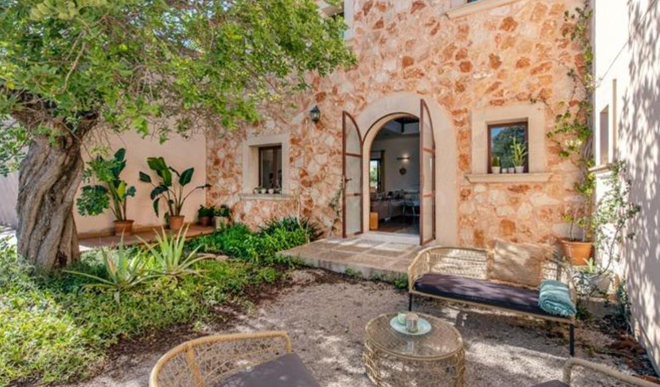 Encantadora vivienda unifamiliar con vistas despejadas a Cab - foto 3