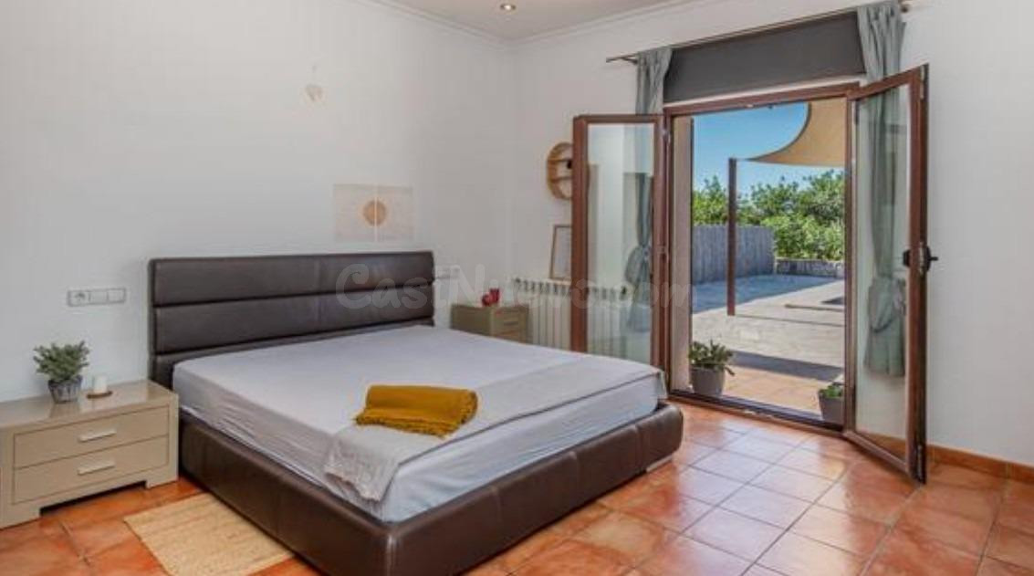 Encantadora vivienda unifamiliar con vistas despejadas a Cab - foto 5