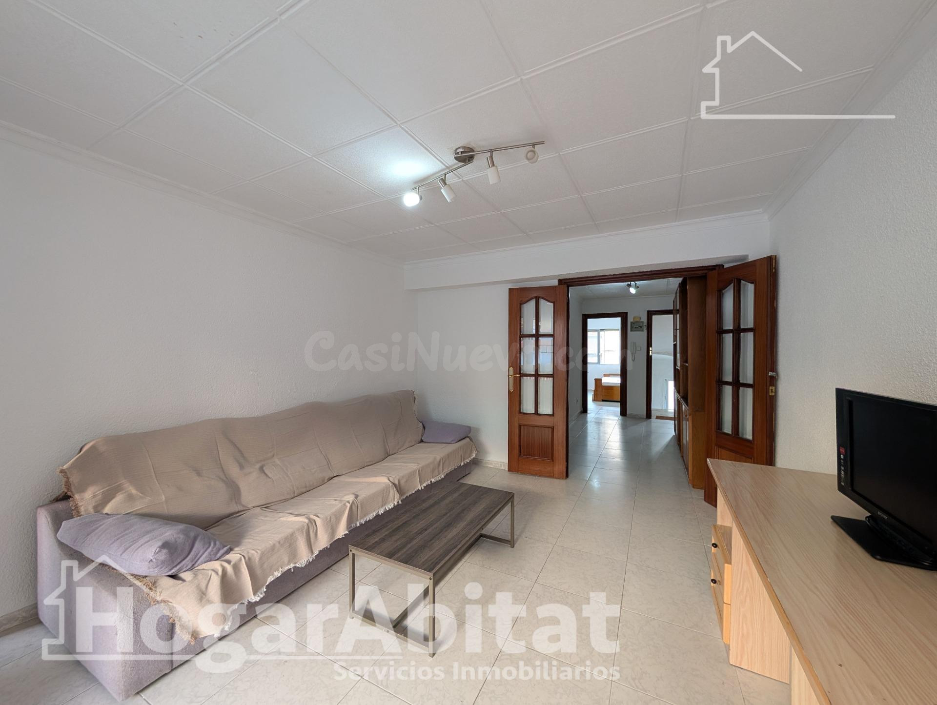 ACOGEDOR Y EXTERIOR CON TERRAZA ACRISTALADA JUNTO A LA AV. D - foto 3