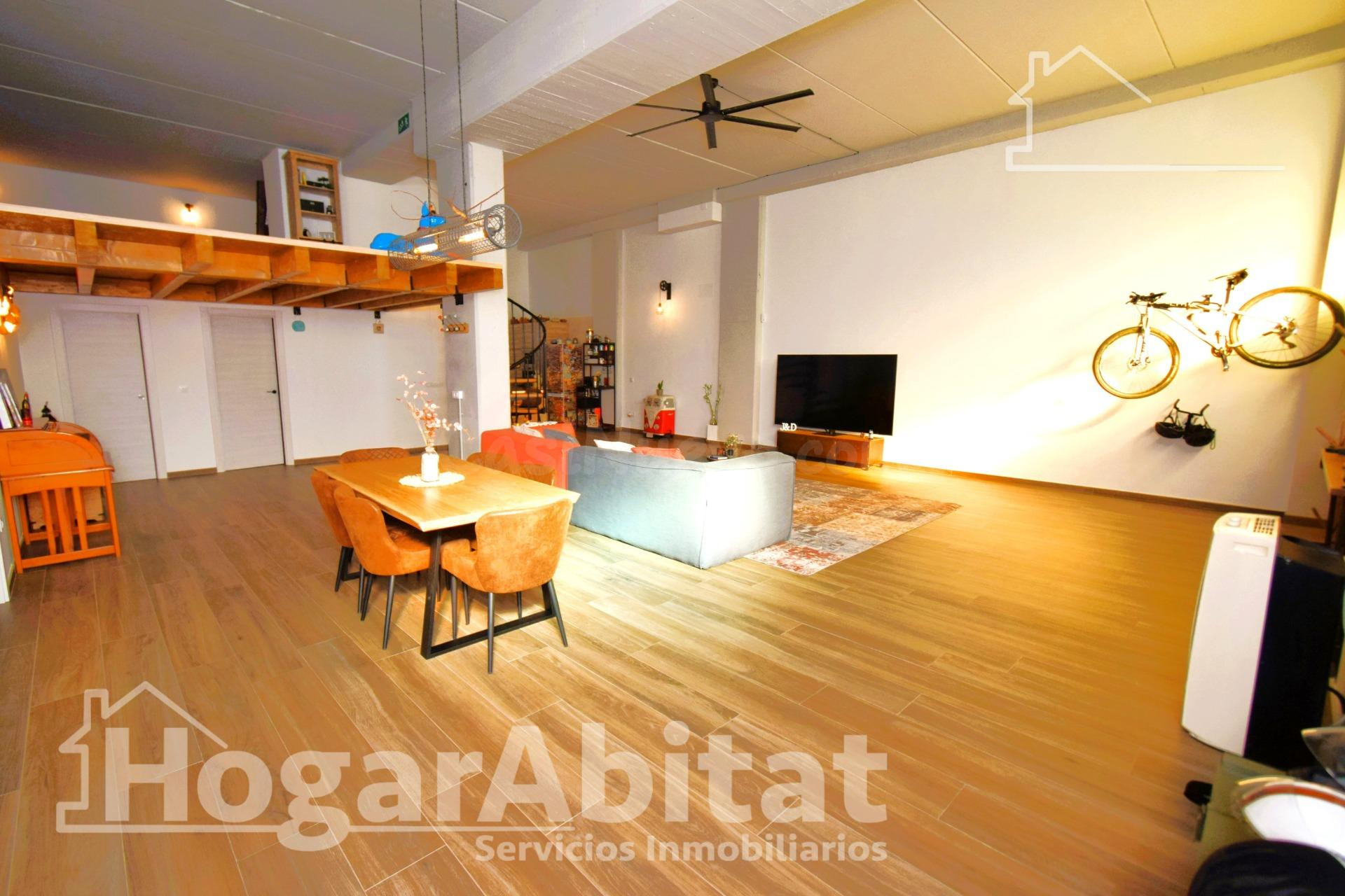 ¡OPORTUNIDAD! ESTUDIO TIPO LOFT REFORMADO Y MUY AMPLIO - foto 4