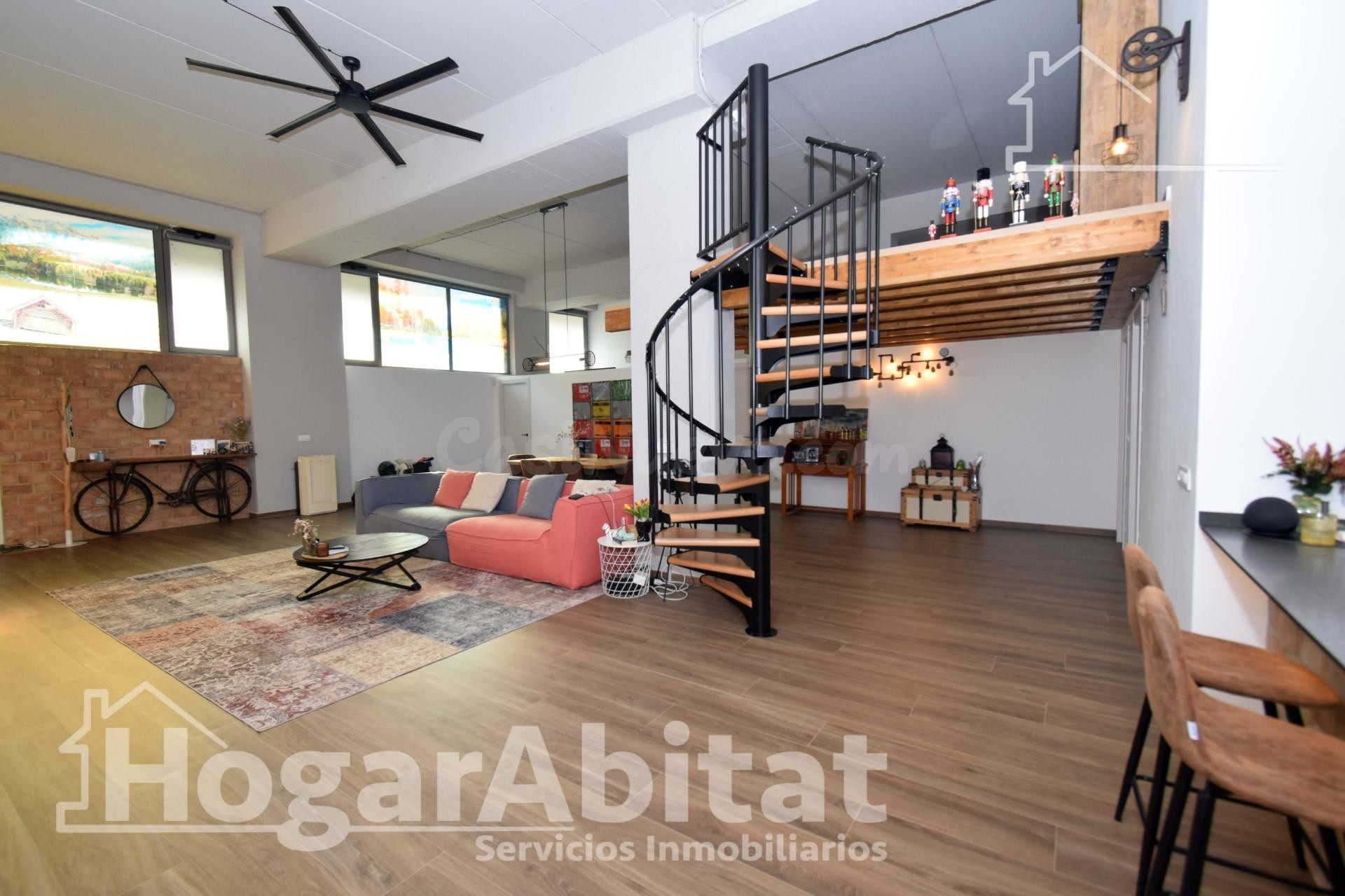 ¡OPORTUNIDAD! ESTUDIO TIPO LOFT REFORMADO Y MUY AMPLIO - foto 2