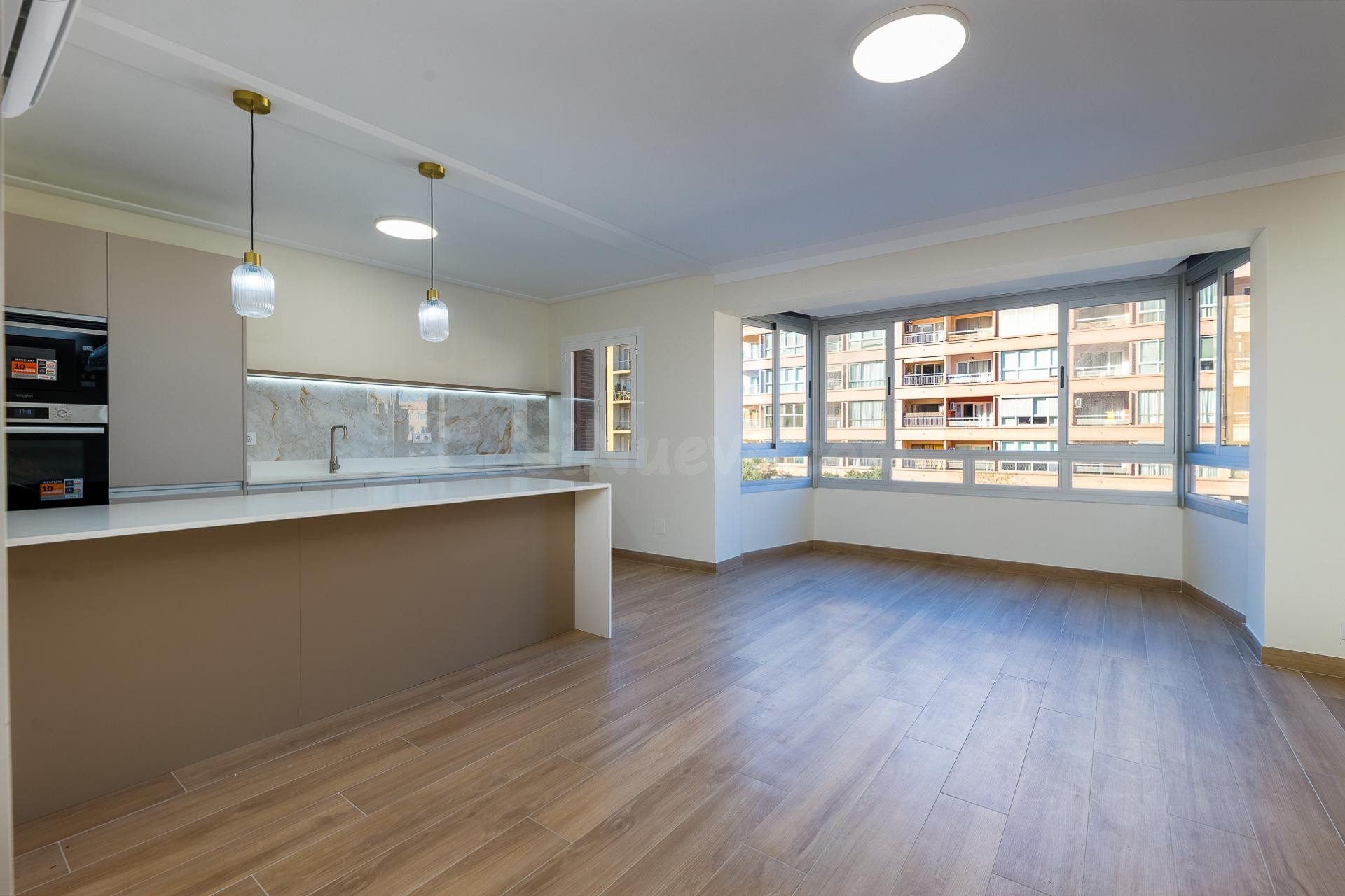 Piso en venta en Avenidas - foto 2