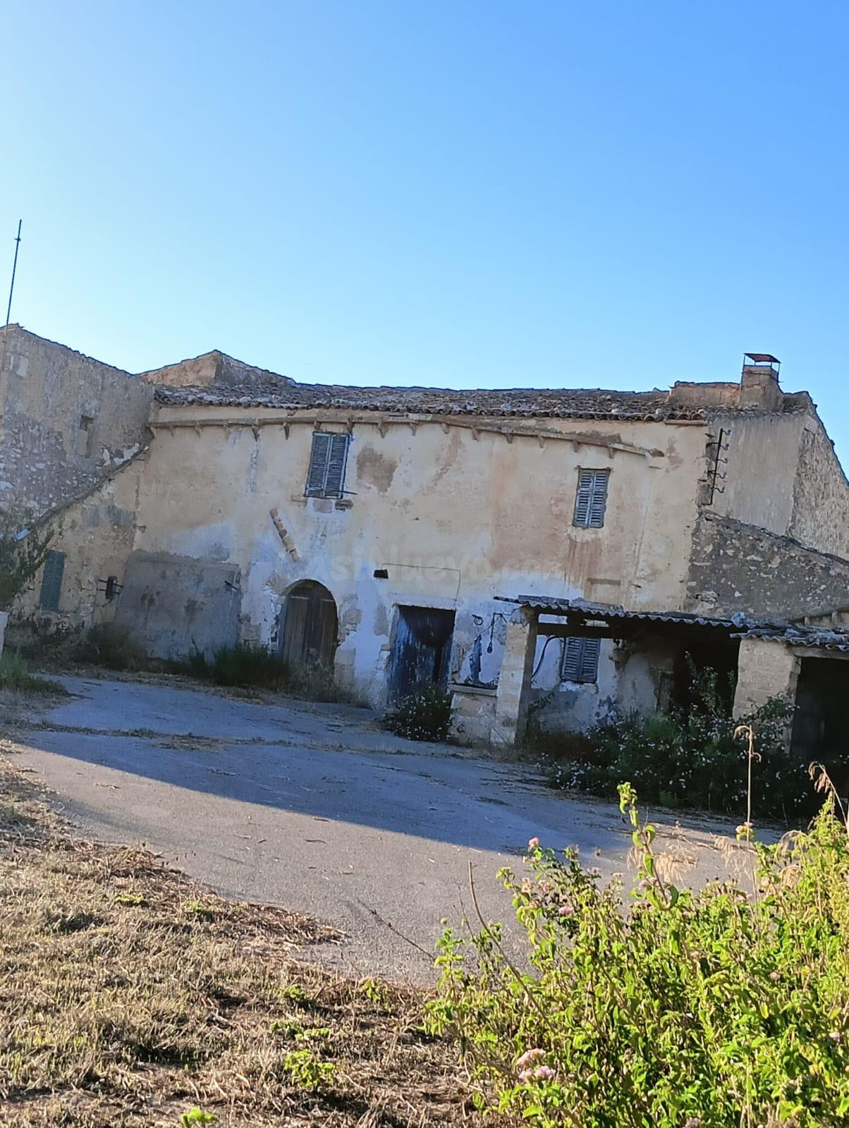 Finca Histórica de 46.437 m2: y con una construcción de 973m - foto 5