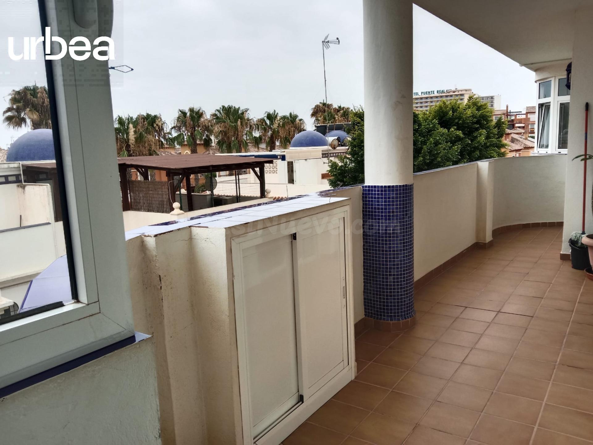 Torremolinos piso esquina con una terraza con vistas a la pi - foto 3