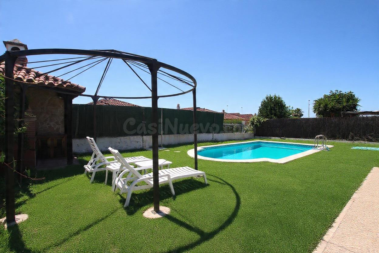 Chalet con Piscina en Zona Sur - foto 3