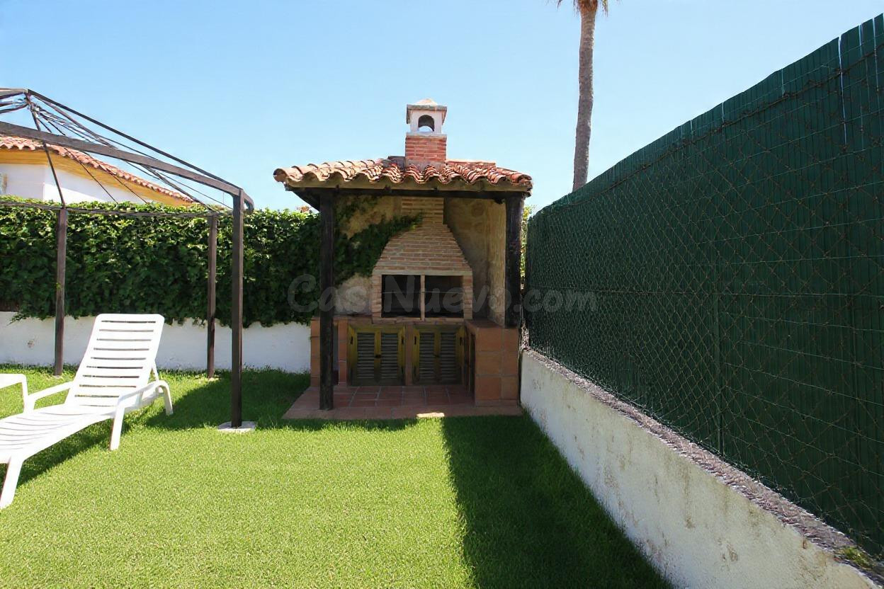 Chalet con Piscina en Zona Sur - foto 4