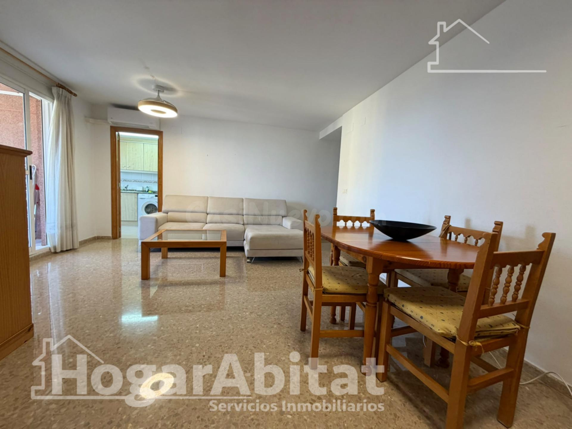 ¡CON TERRAZA Y PISCINA EN RESIDENCIAL CON VISTAS AL MAR! - foto 5