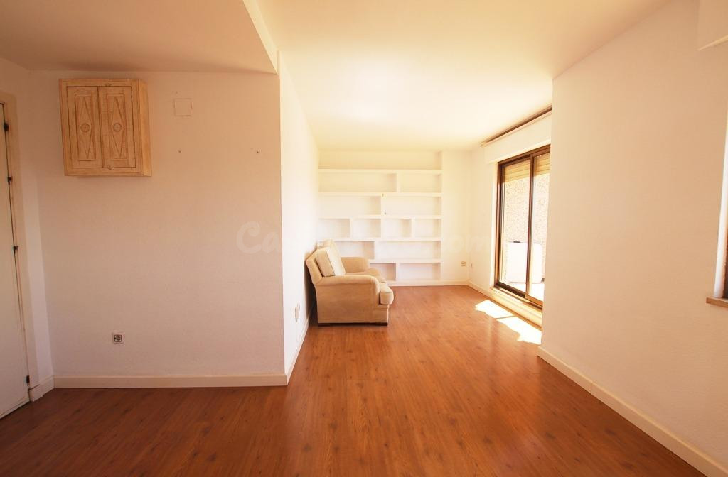 PISO CON GARAJE Y TRASTERO EN ZONA AVENIDA - foto 4