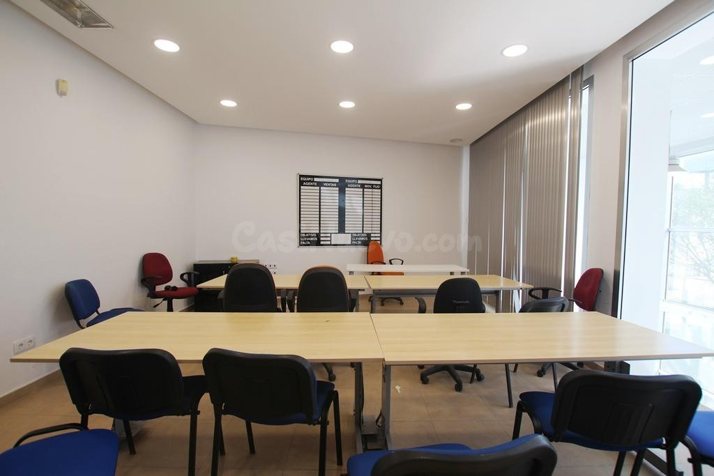 NAVE INDUSTRIAL EN EL PARQUE EMPRESARIAL DEL OESTE - foto 4