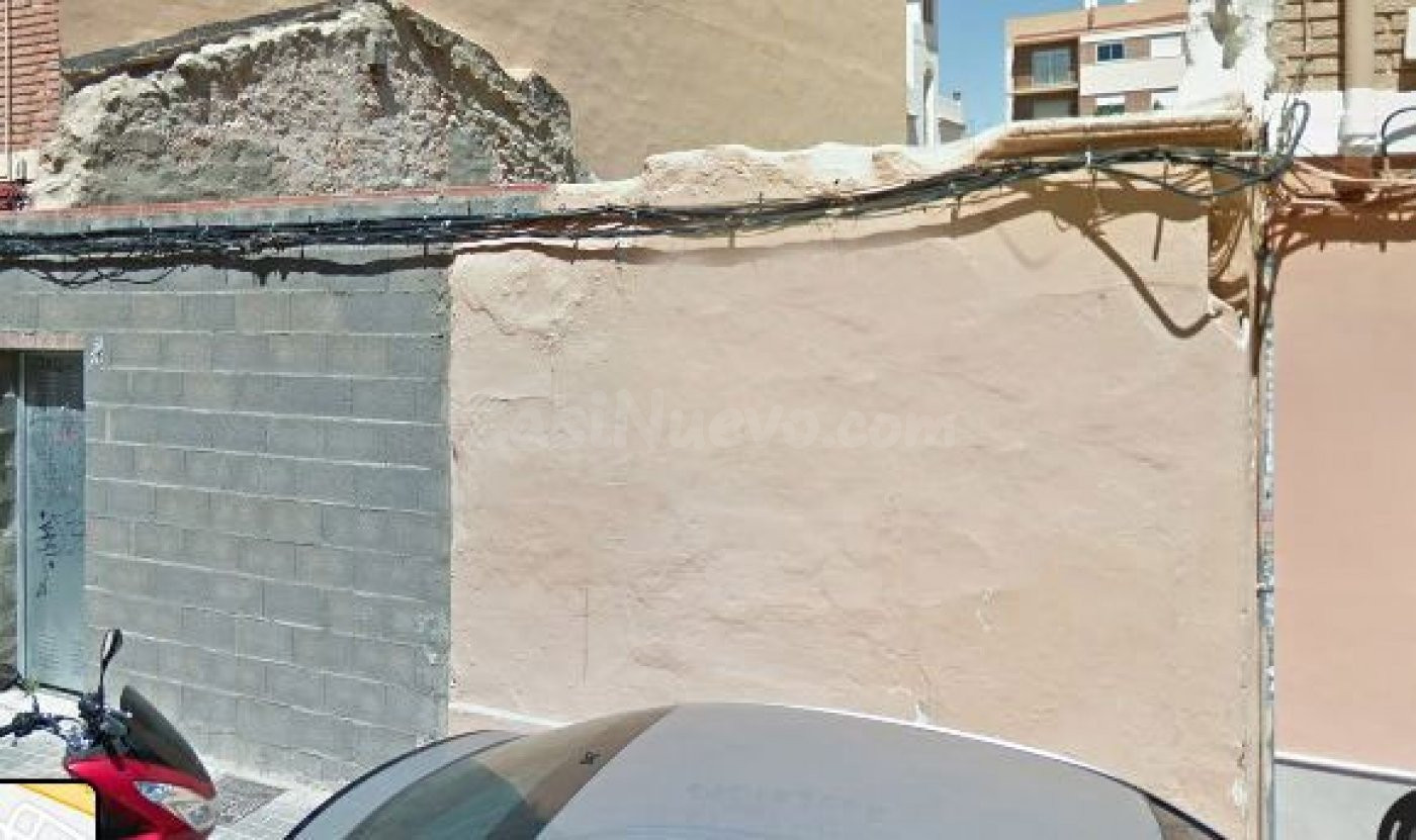 CASA SOLAR IDEAL PARA NUEVA CONSTRUCCIÓN