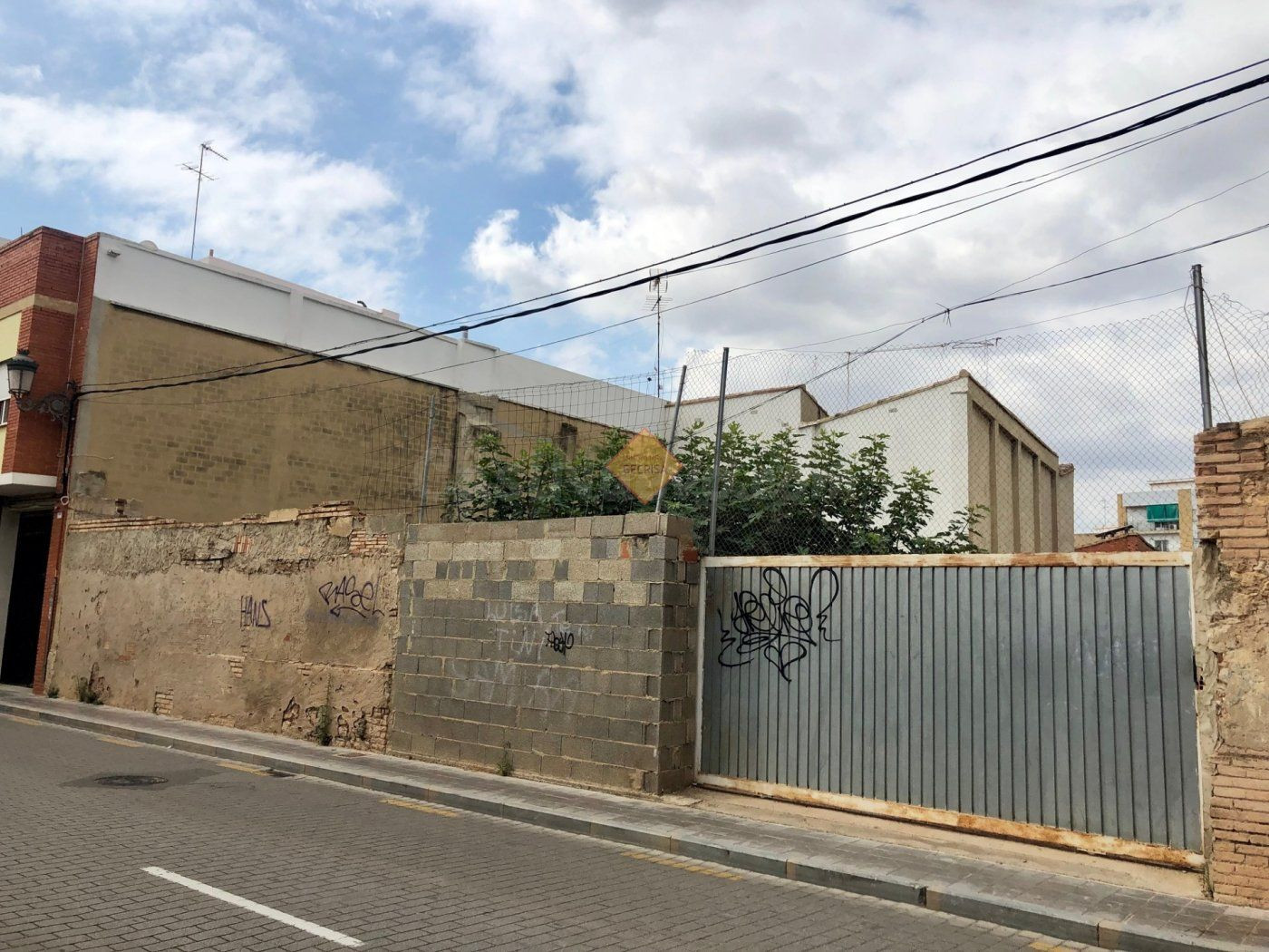 SOLAR PARA CONSTRUCCIÓN CERCA DE LA NUEVA UNIVERSIDAD CATÓLI