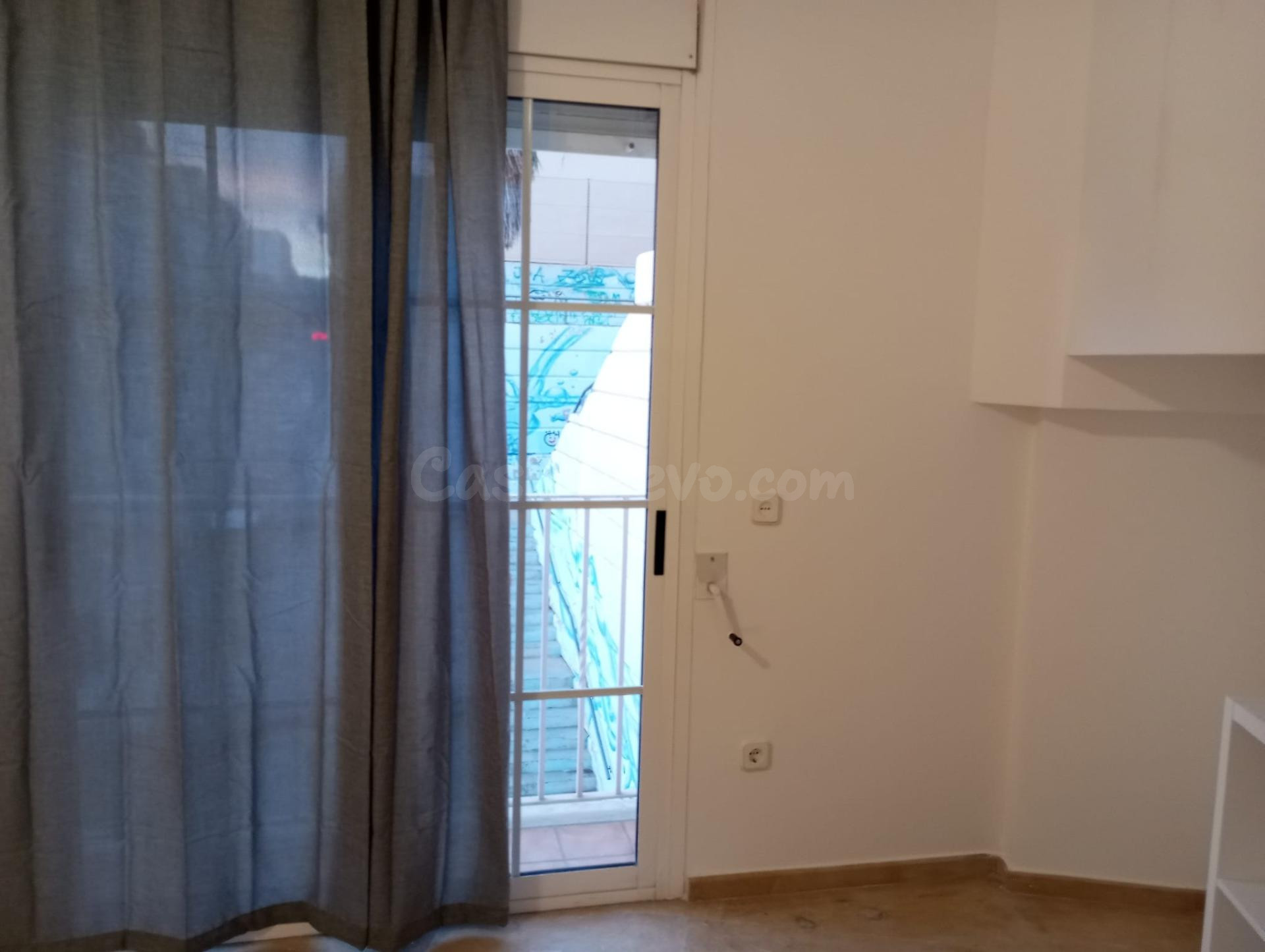 ALQUILER DE habitación en calle Juan J. Lopez Laguarda - foto 3