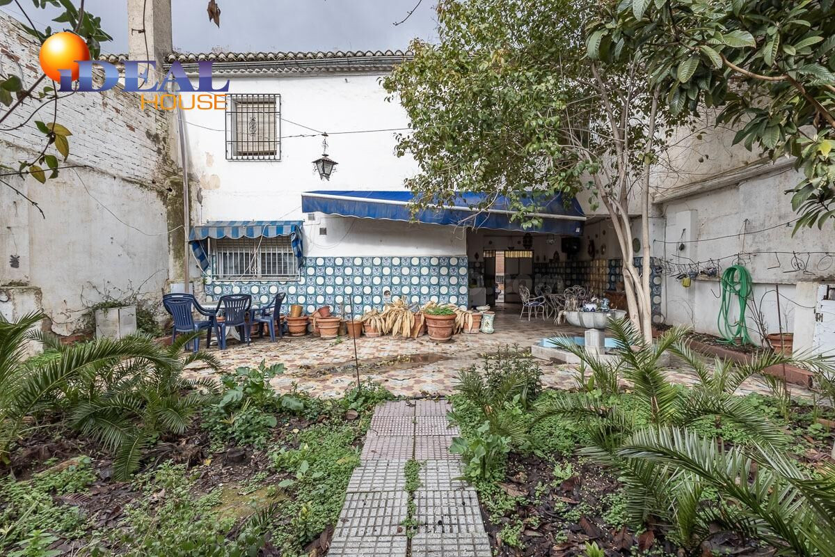 Gran Casa con Parcela a Reformar - foto 2