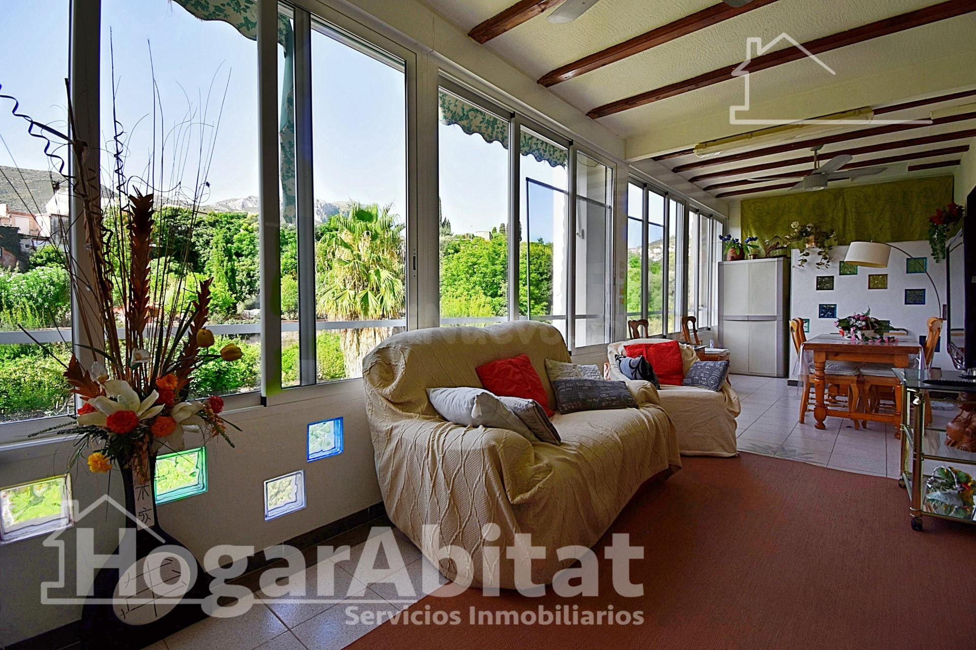 PRECIOSA CASA CON TERRAZA Y GARAJE EN ENTORNO NATURAL - foto 2