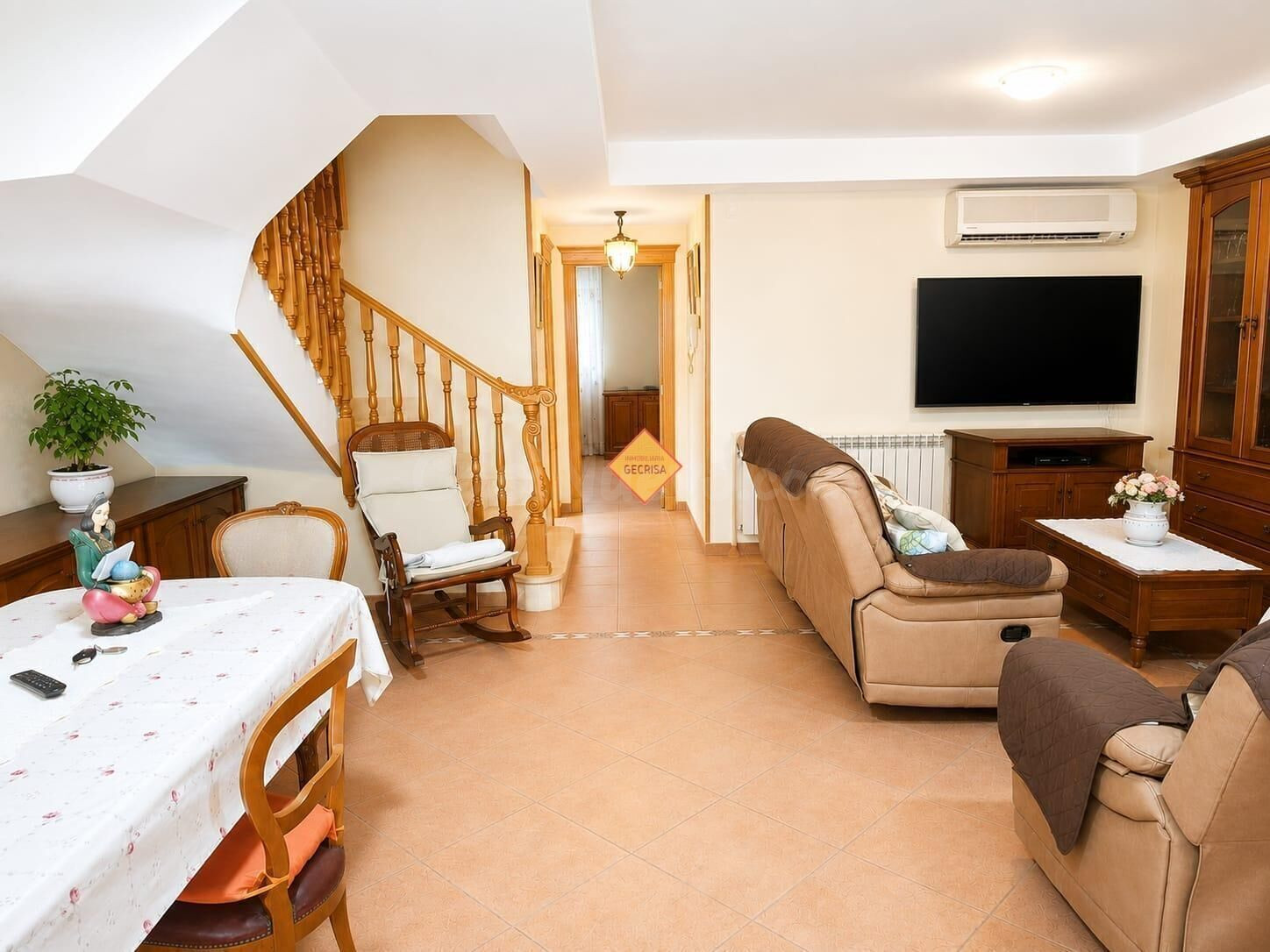 SE VENDE PRECIOSO CHALET EN LA PRESTIGIOSA ZONA DE LA URBANI - foto 4