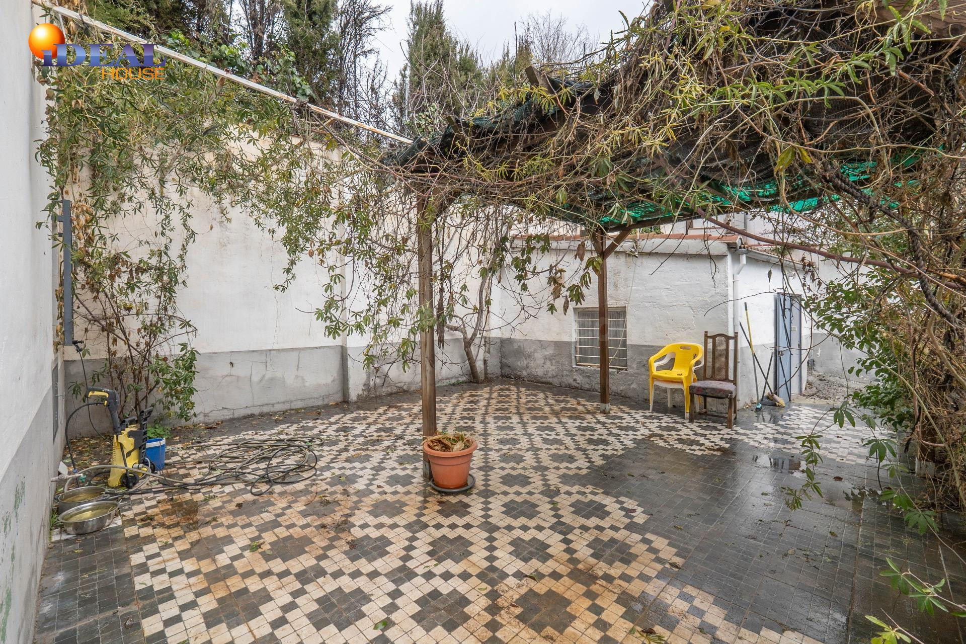 Casa independiente con piscina y vistas a Sierra Nevada en H - foto 4