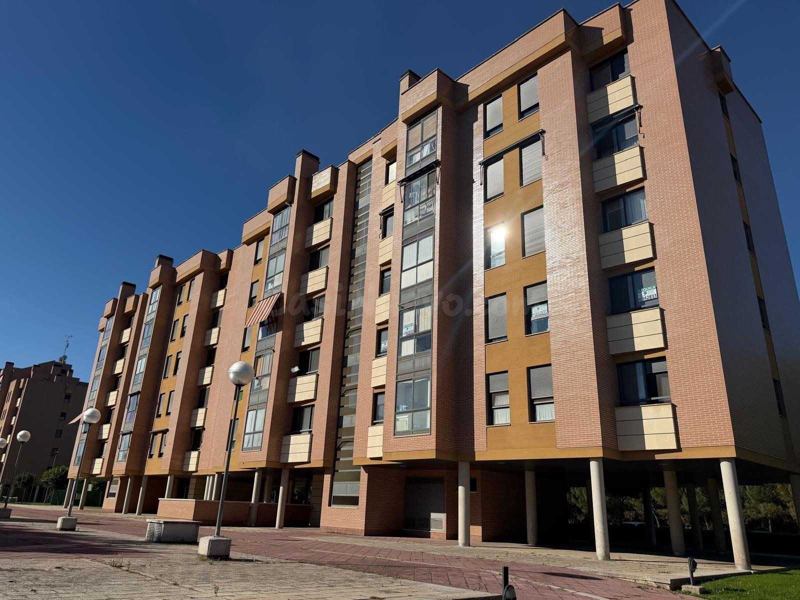 JUNTO NUEVO HOSPITAL